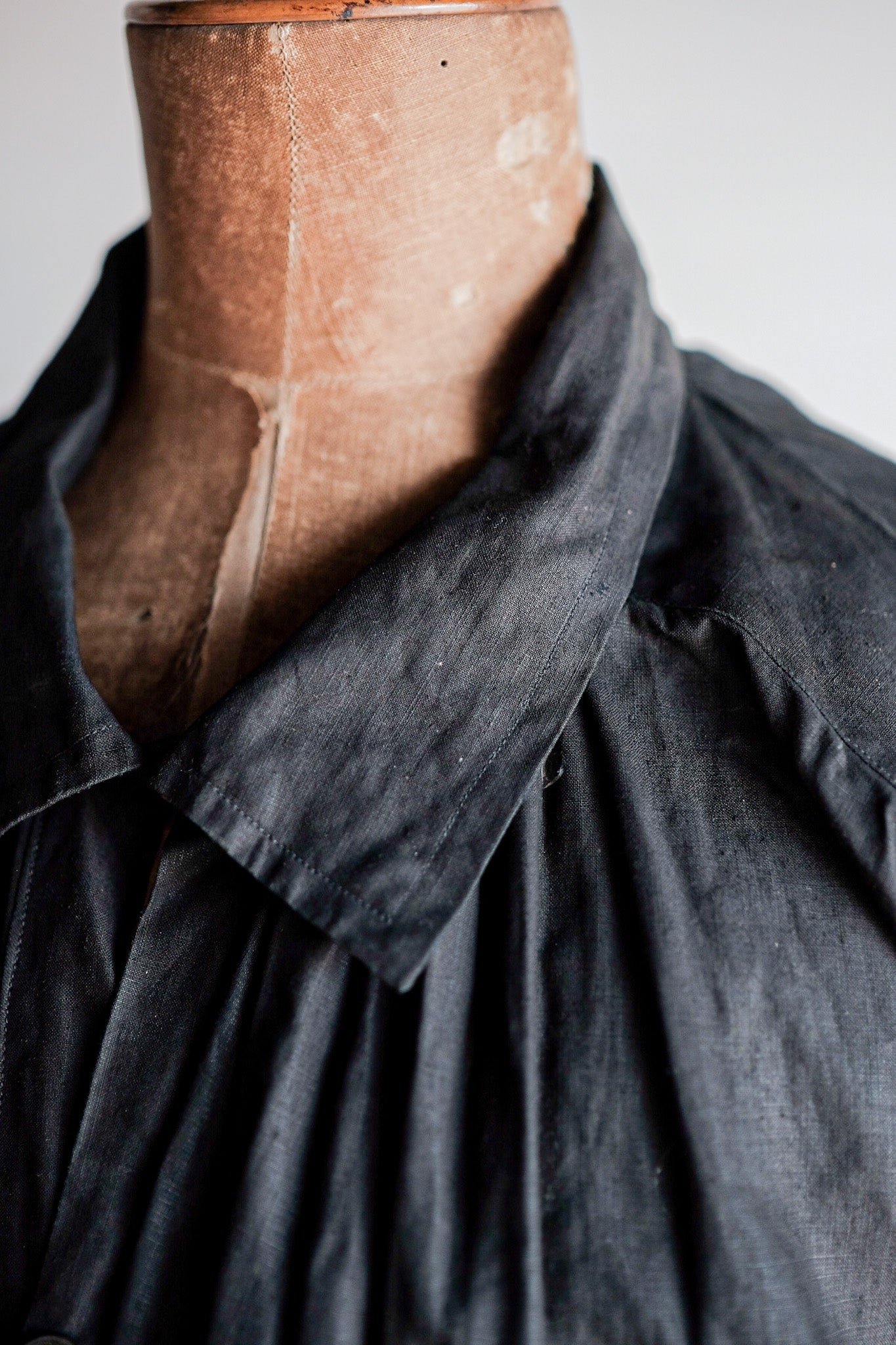 【Early 20th C】French Antique Black Indigo Linen Smock Open Type "Biaude" "Dead Stock"