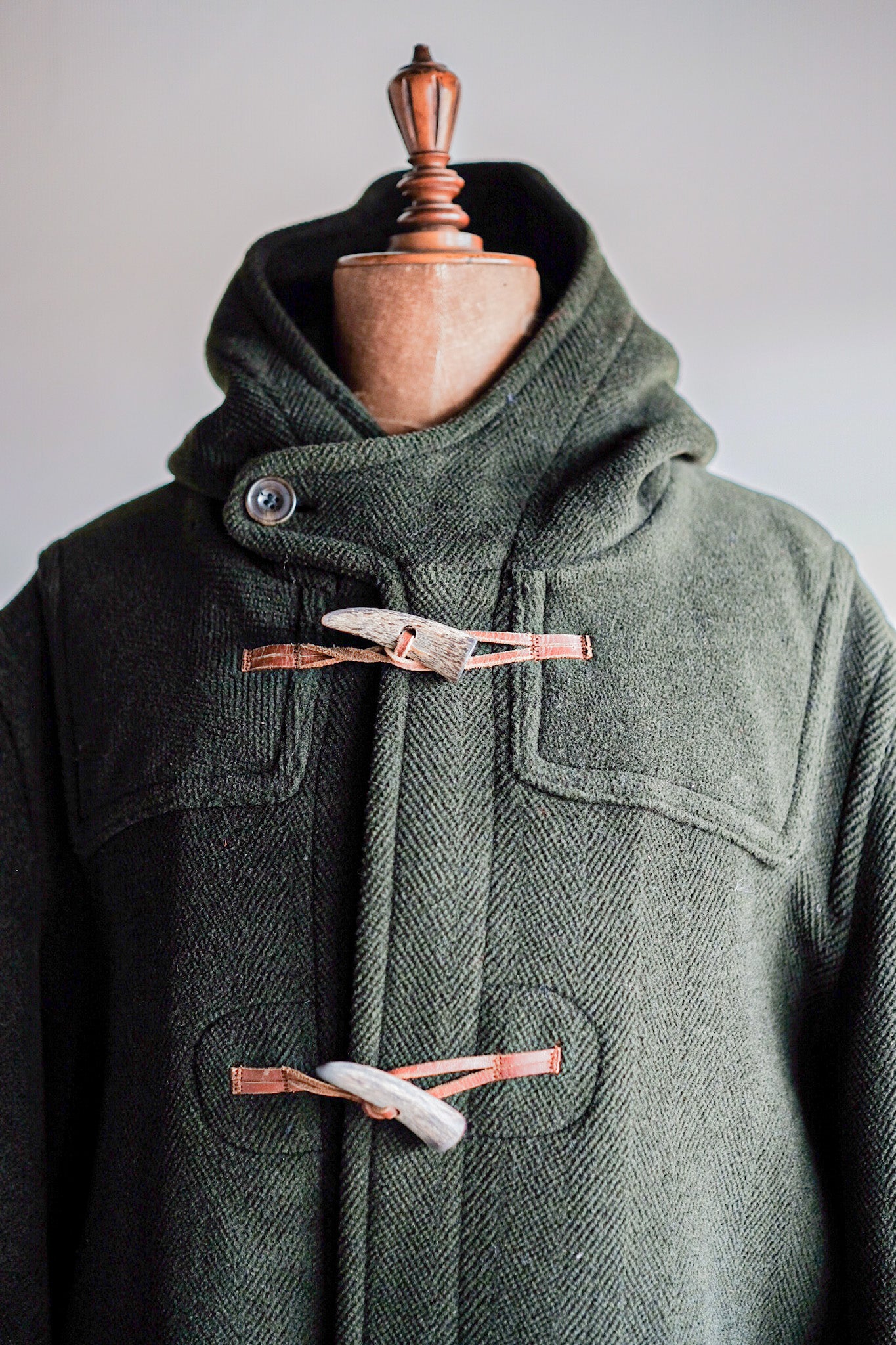 【~90's】Old INVERTERE Wool Duffle Coat "Moorbrook"