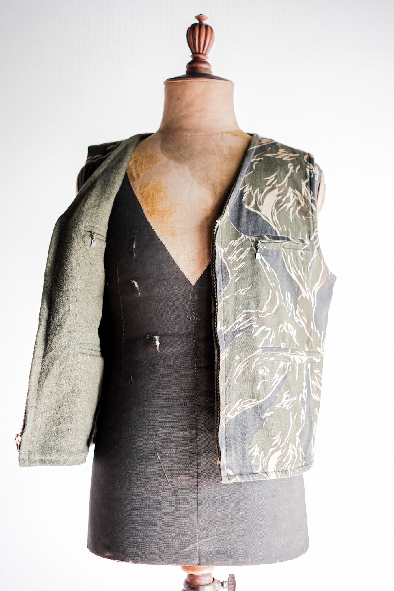 【~70's】American Vintage Tiger Stripe Camouflage Reversible Vest
