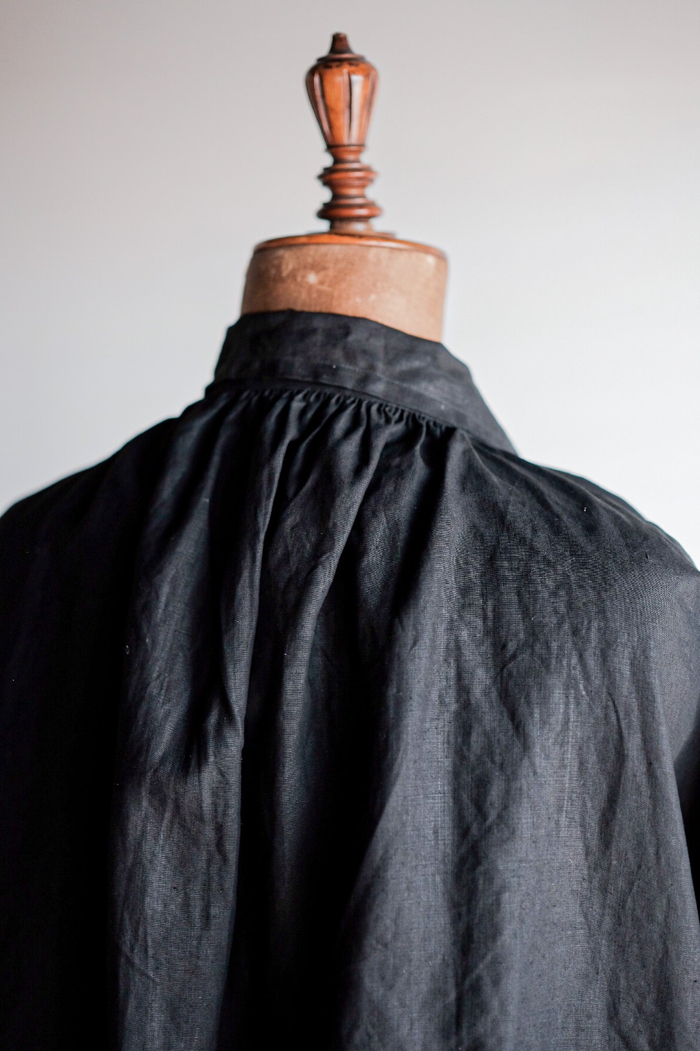 【Early 20th C】French Antique Black Indigo Linen Smock Open Type "Biaude" "Dead Stock"
