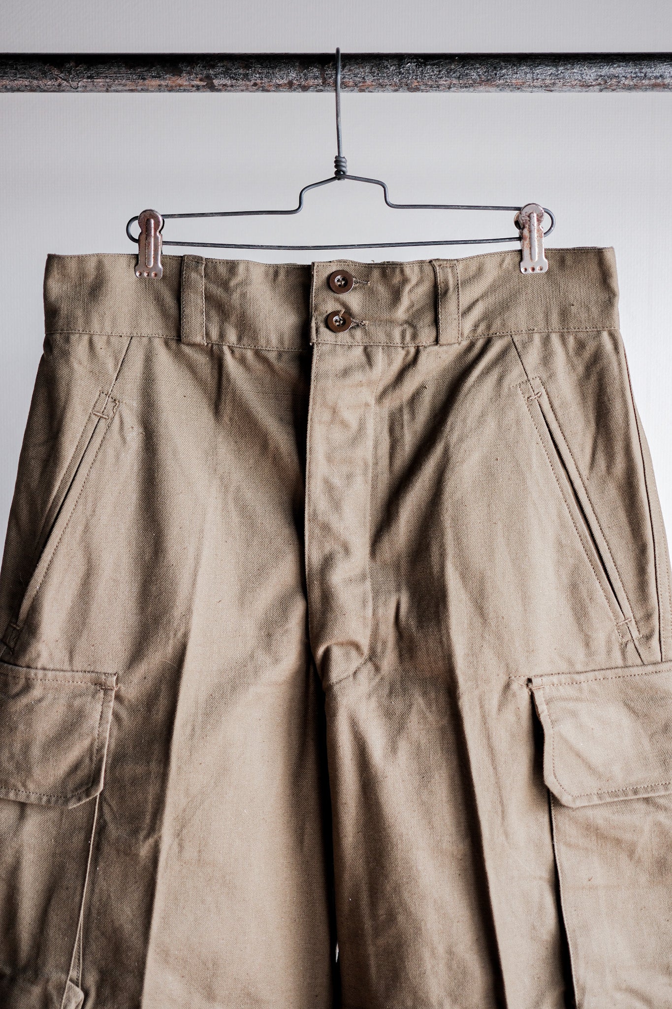 [~ 50's] Taille des pantalons de terrain de l'armée française.13 "Stock mort"