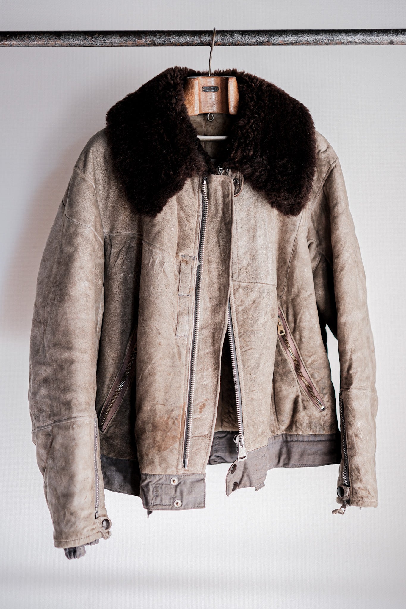［~40's］WWⅡ German Air Force Winter Sheepskin Flight Jacket "Luftwaffe" "Unusual Pocket"
