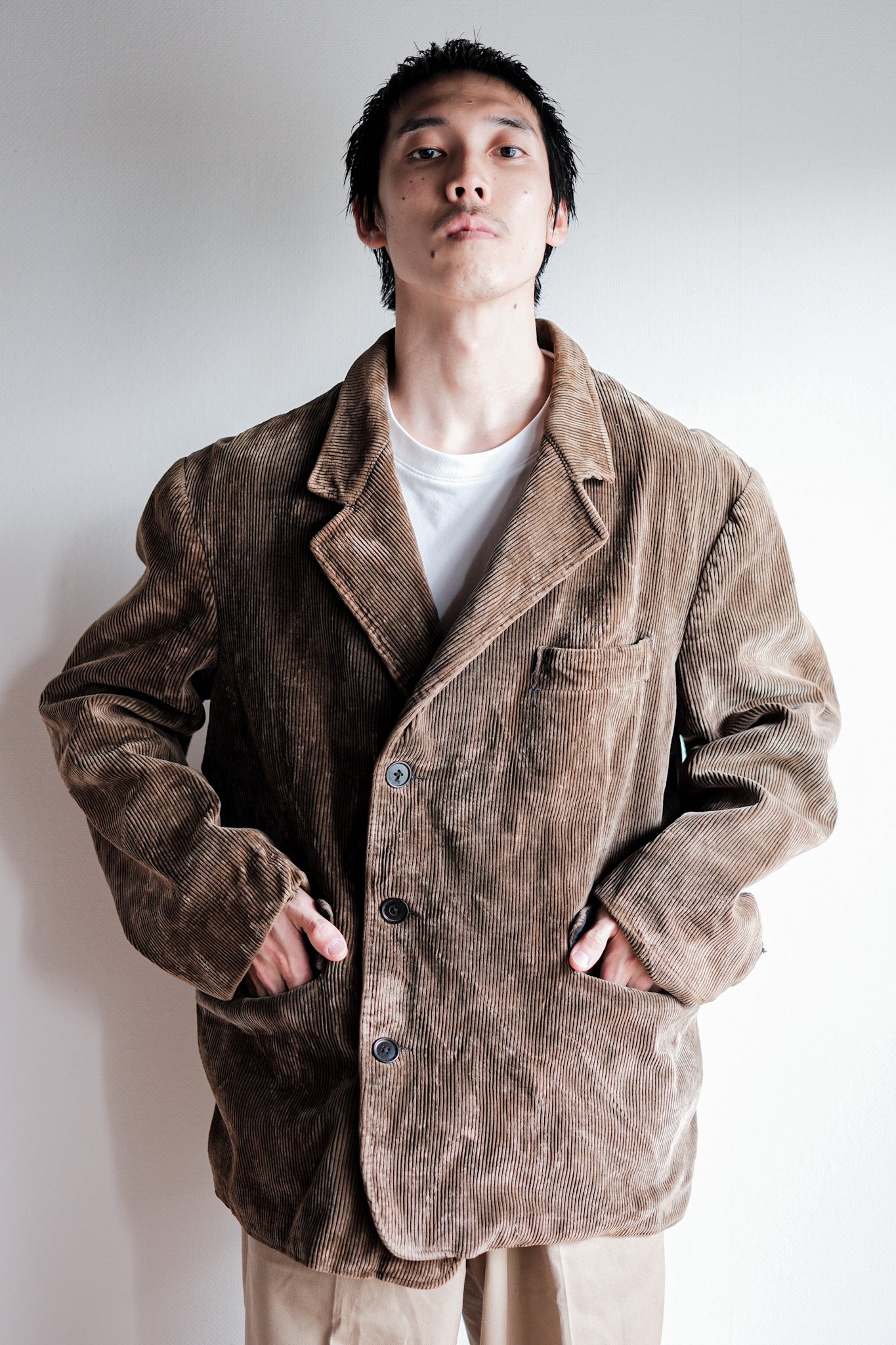 [~ 40 '] 프랑스 빈티지 브라운 코듀로이 옷깃 재킷