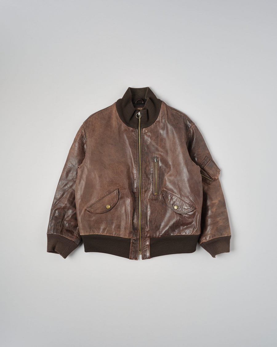 ［~90’s］Old ARMANI JEANS Leather Bomber Jacket Size.50 的全身照