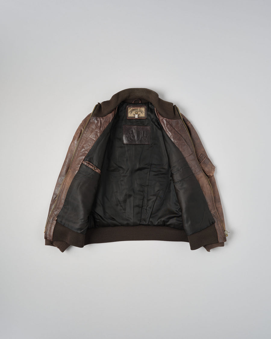 ［~90’s］Old ARMANI JEANS Leather Bomber Jacket Size.50 的全身照
