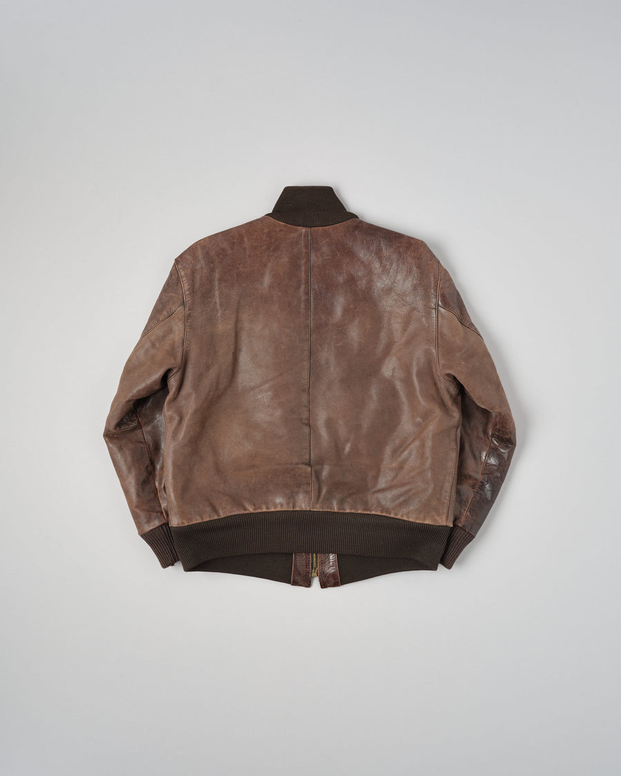 ［~90’s］Old ARMANI JEANS Leather Bomber Jacket Size.50 的全身照