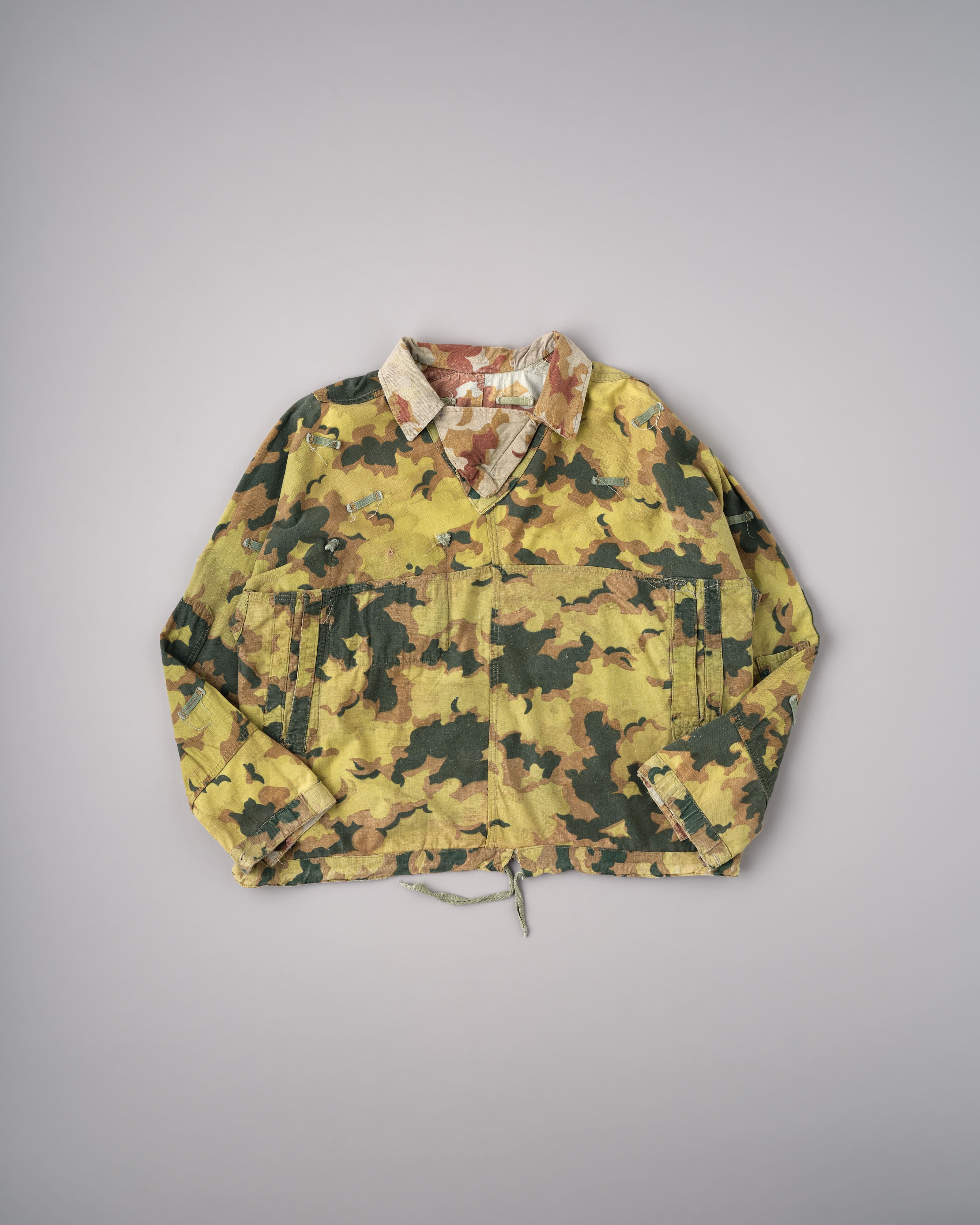 [~ Années 50] Blouse réversible de camouflage des nuages ​​de l'armée tchécoslovaque « Modifiée »