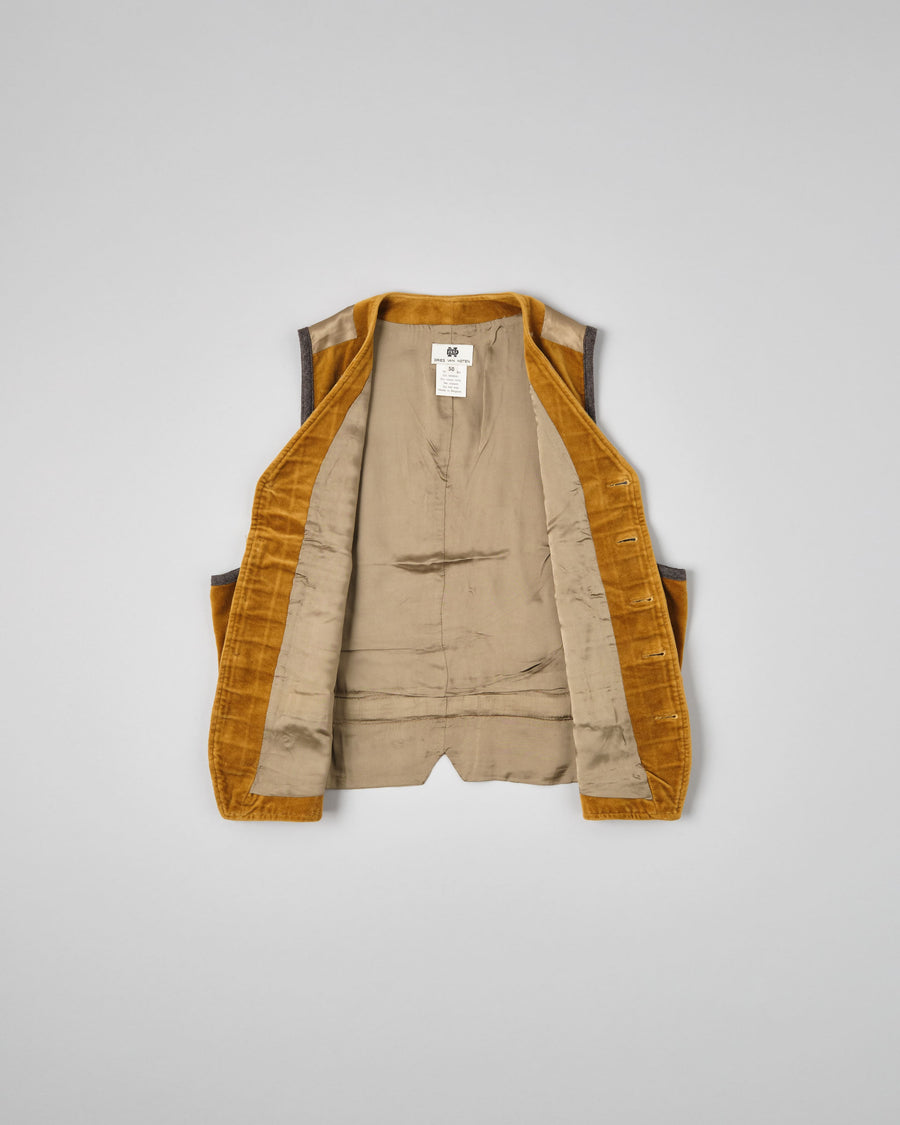 ［~90’s］Old DRIES VAN NOTEN Mixed Cotton Velour Vest Size.50 的全身照
