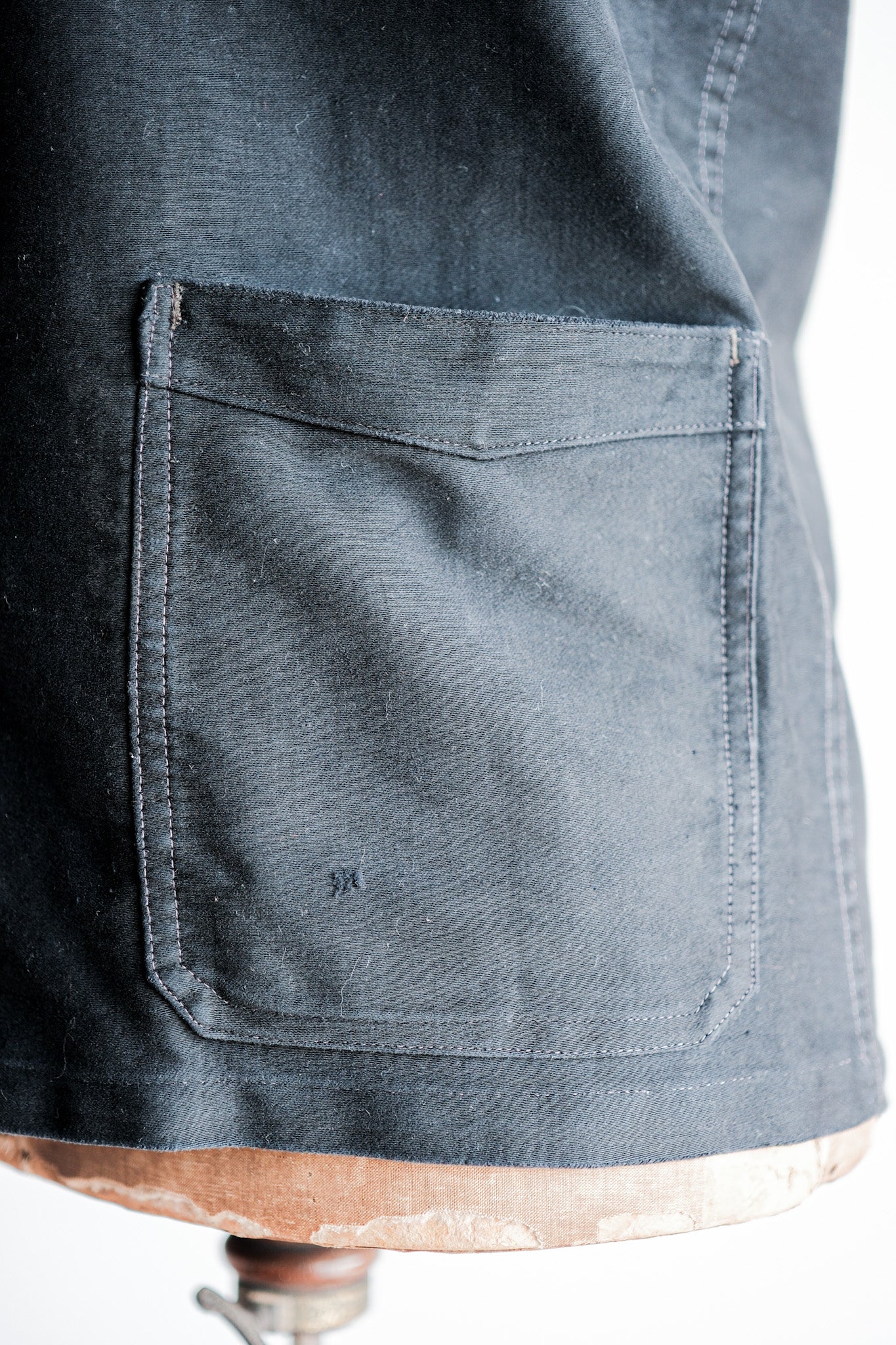 [〜40年代]法國復古黑色摩爾斯金屬皮膚夾克“不尋常的口袋”