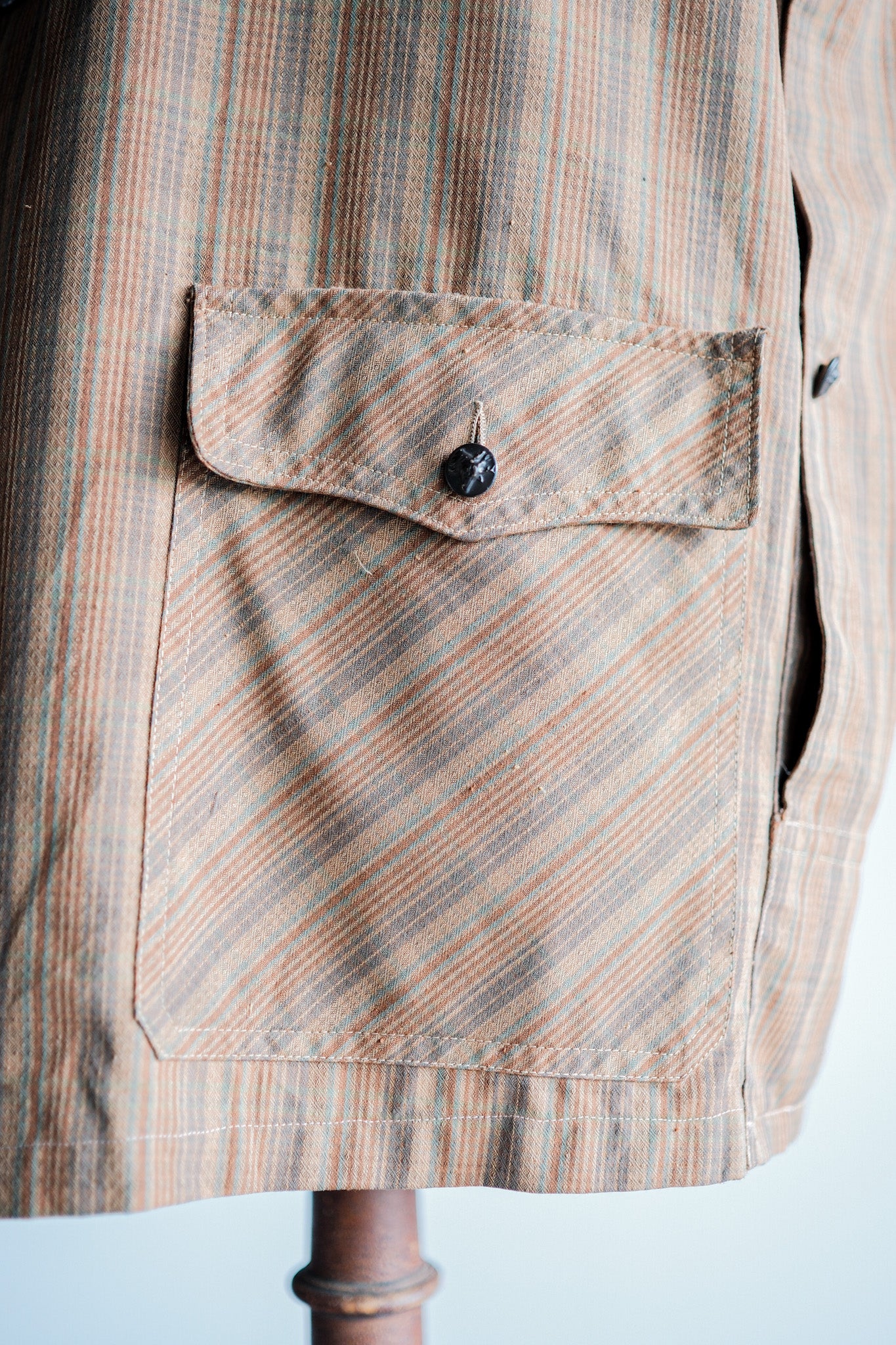 ［~50's］French Vintage Brown Cotton Striped Raglan Sleeve Hunting Jacket With Chin Strap "Unusual Pattern"