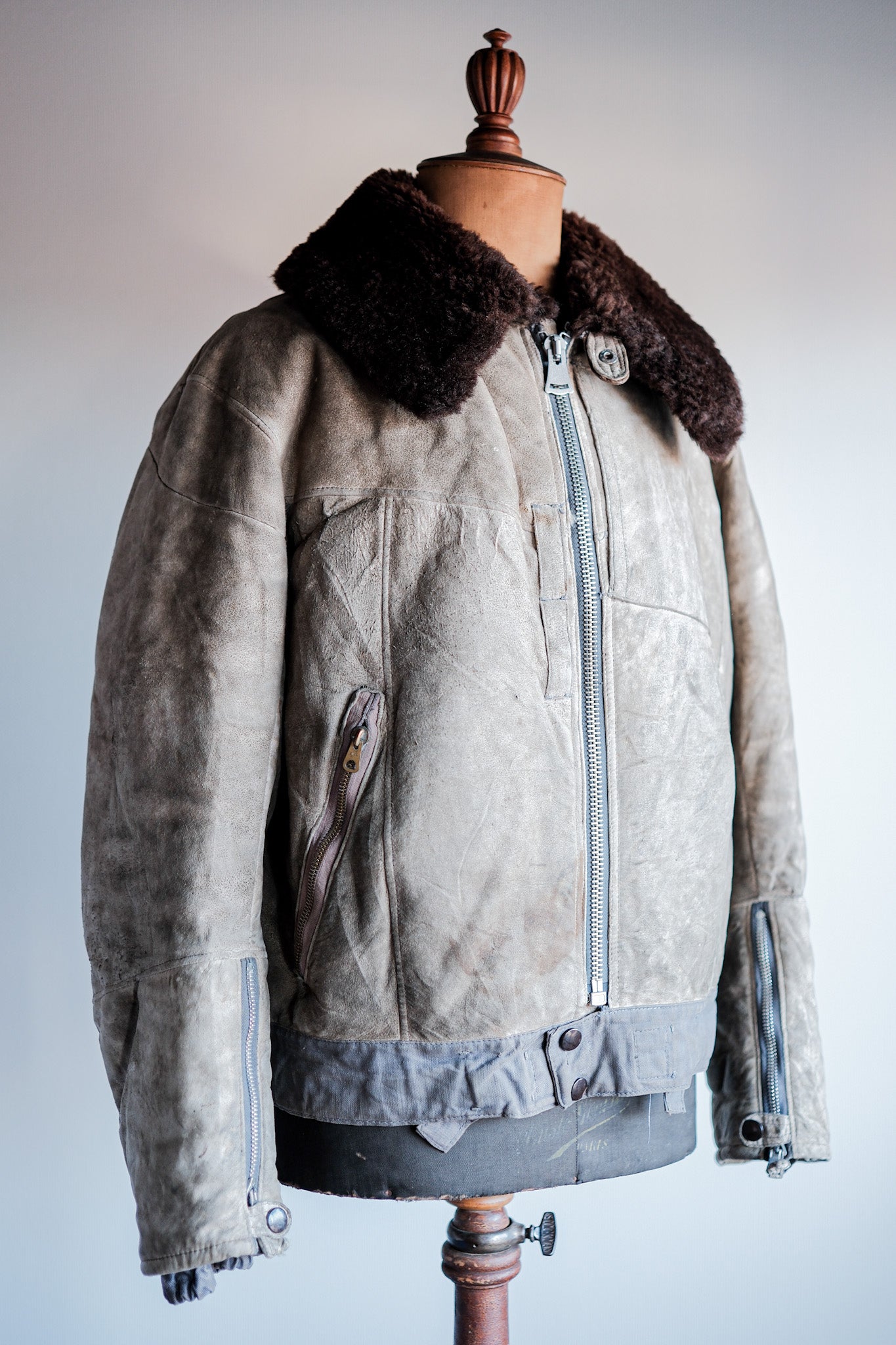 ［~40's］WWⅡ German Air Force Winter Sheepskin Flight Jacket "Luftwaffe" "Unusual Pocket"