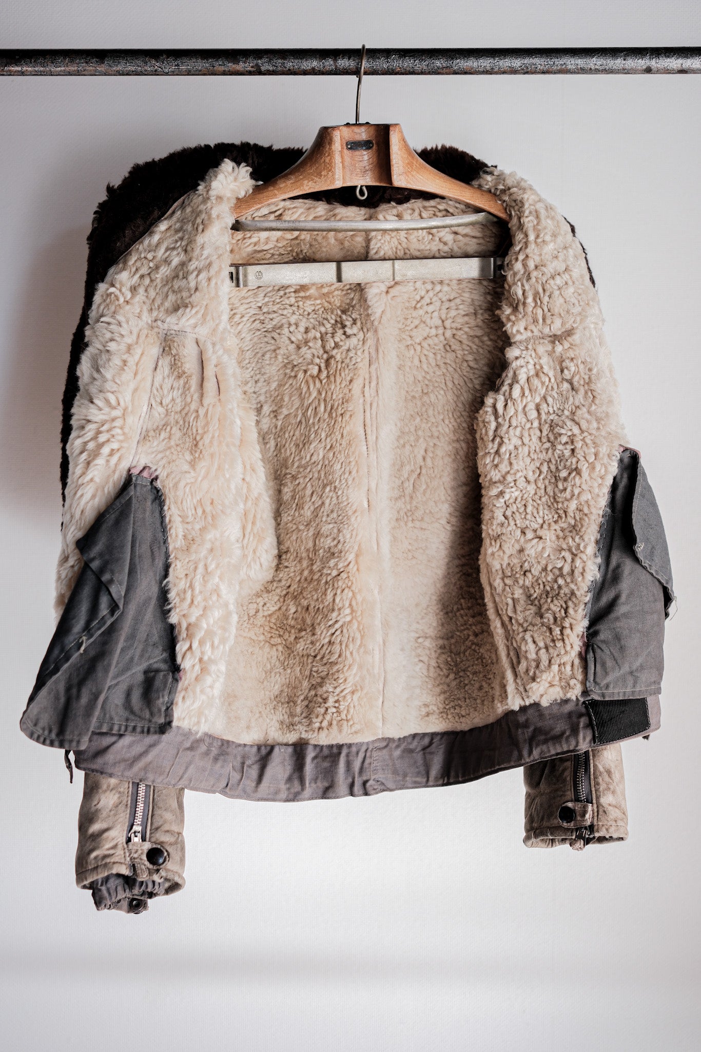 ［~40's］WWⅡ German Air Force Winter Sheepskin Flight Jacket "Luftwaffe" "Unusual Pocket"