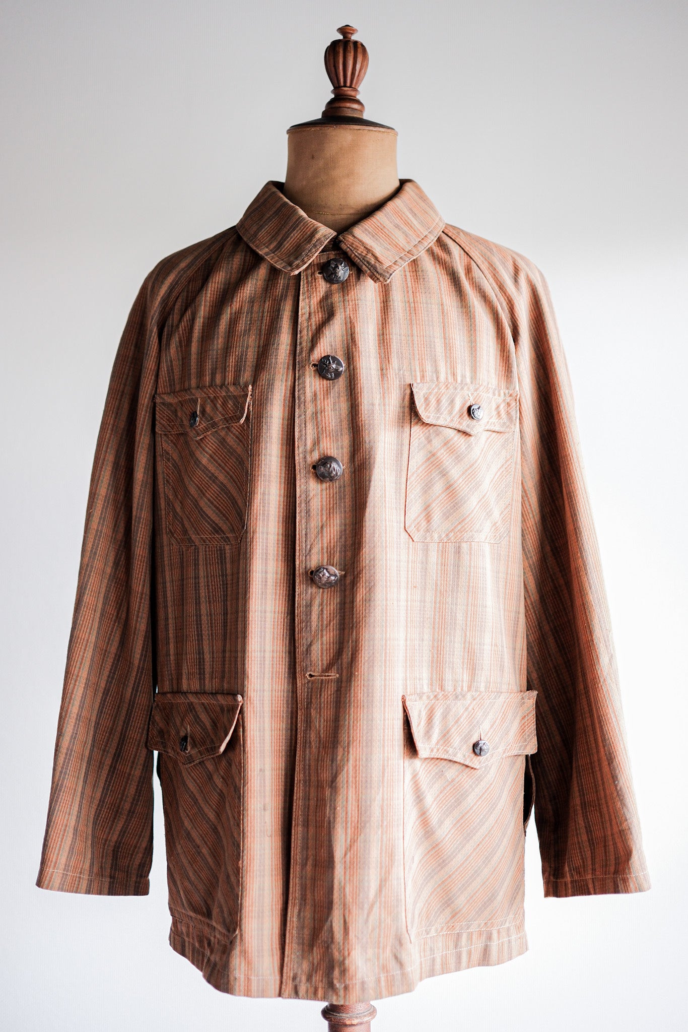 【~50's】French Vintage Brown Cotton Striped Raglan Sleeve Hunting Jacket With Chin Strap "Unusual Pattern"