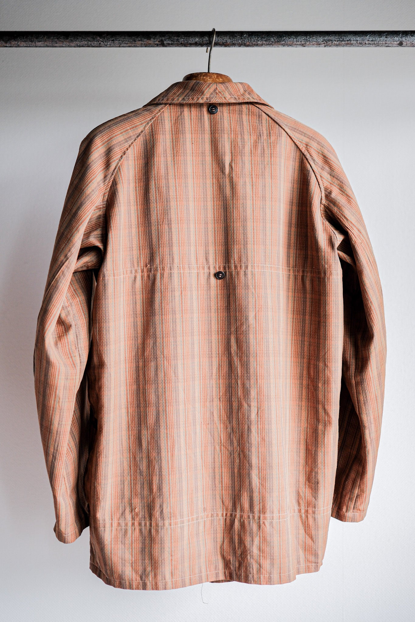 [~ 50's] French Vintage Brown Cotton Striped Raglan Sleeve Hunting Jacket with China Strap "Unusual Pattern"