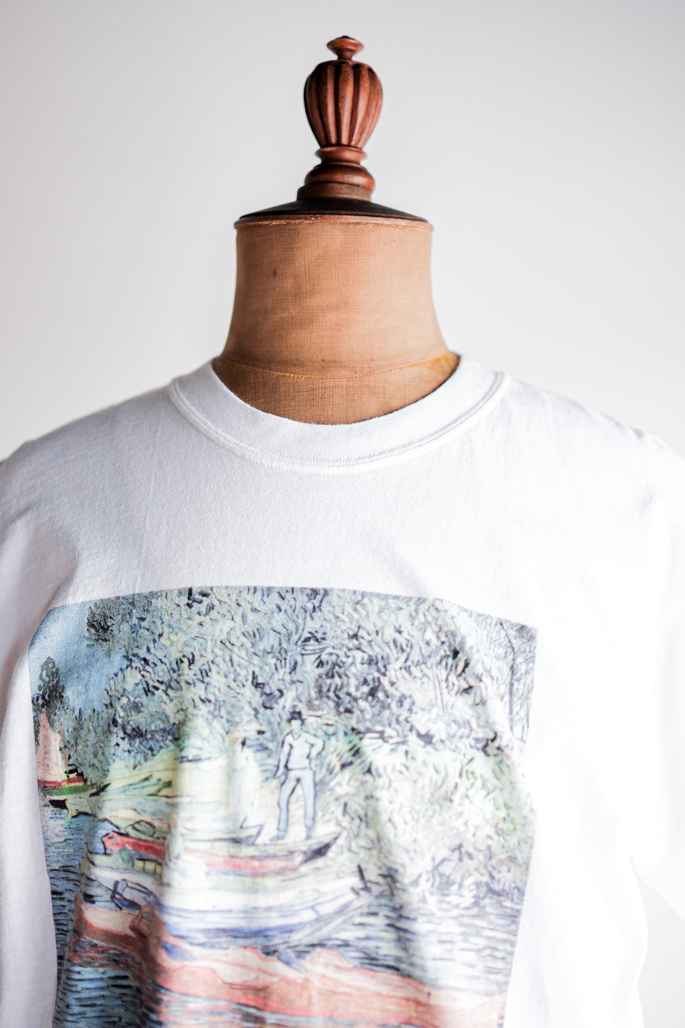 [~ 00's] Vintage Art Print T-Shirt Size.l ​​"Vincent Van Gosh's" "Bank of the Oise At Auvers"