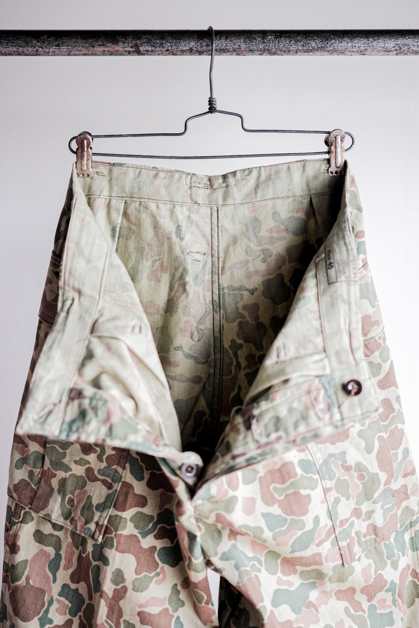 [〜50年代]荷蘭陸軍蛙皮偽裝田野褲子的大小。46