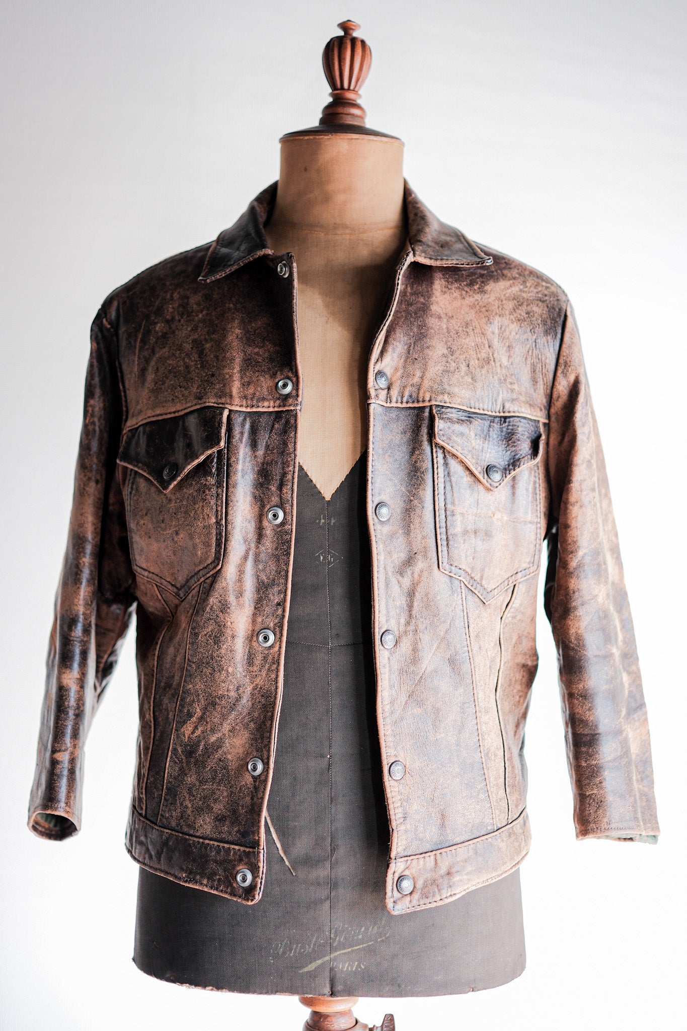 [~ 50's] Vintage Levi's Leather Jacket "Short Horn"