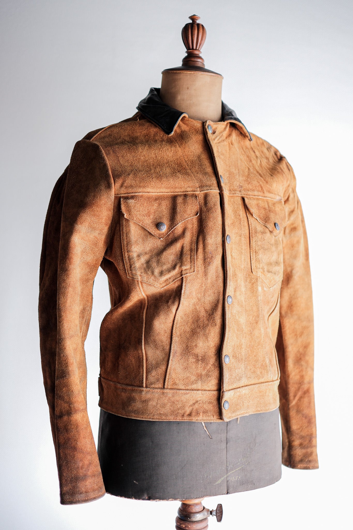 [~ 50's] Vintage Levi's Suede Leather Jacket "Short Horn"