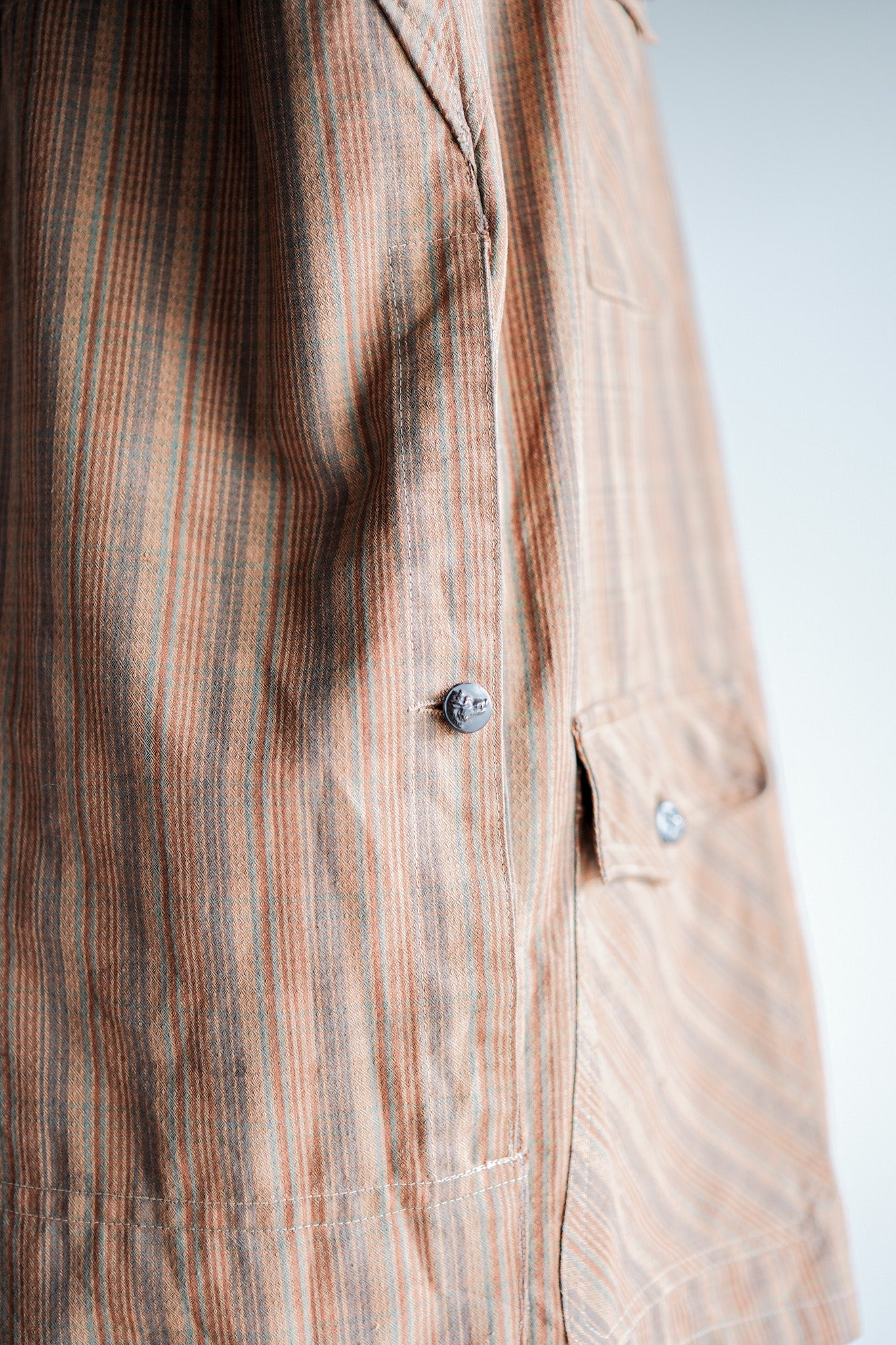 ［~50's］French Vintage Brown Cotton Striped Raglan Sleeve Hunting Jacket With Chin Strap "Unusual Pattern"