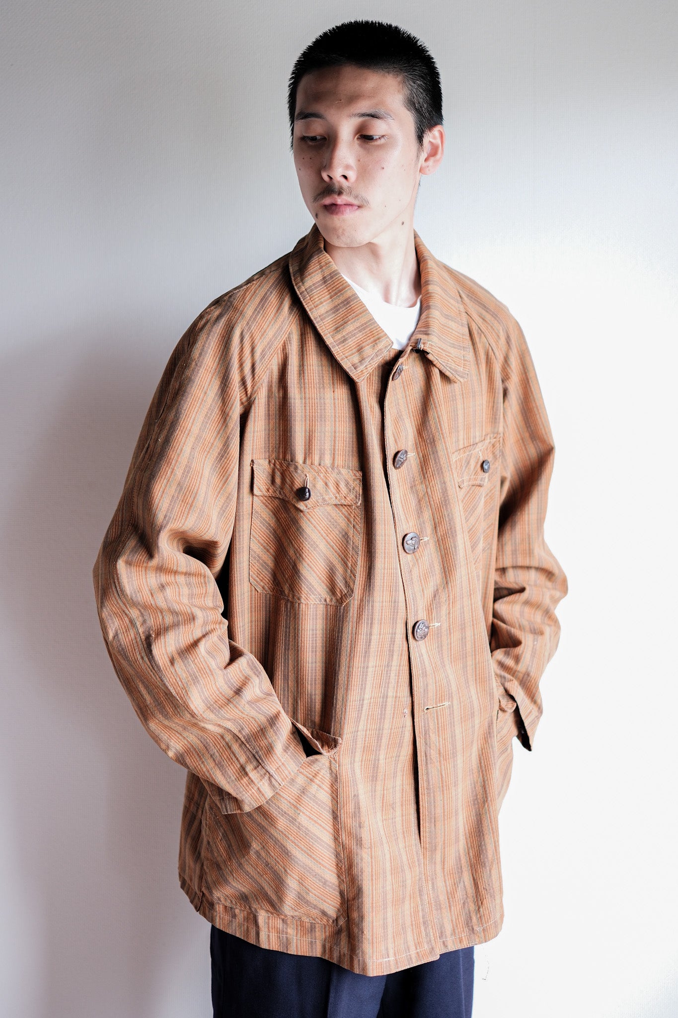 [~ 50's] French Vintage Brown Cotton Striped Raglan Sleeve Hunting Jacket with China Strap "Unusual Pattern"