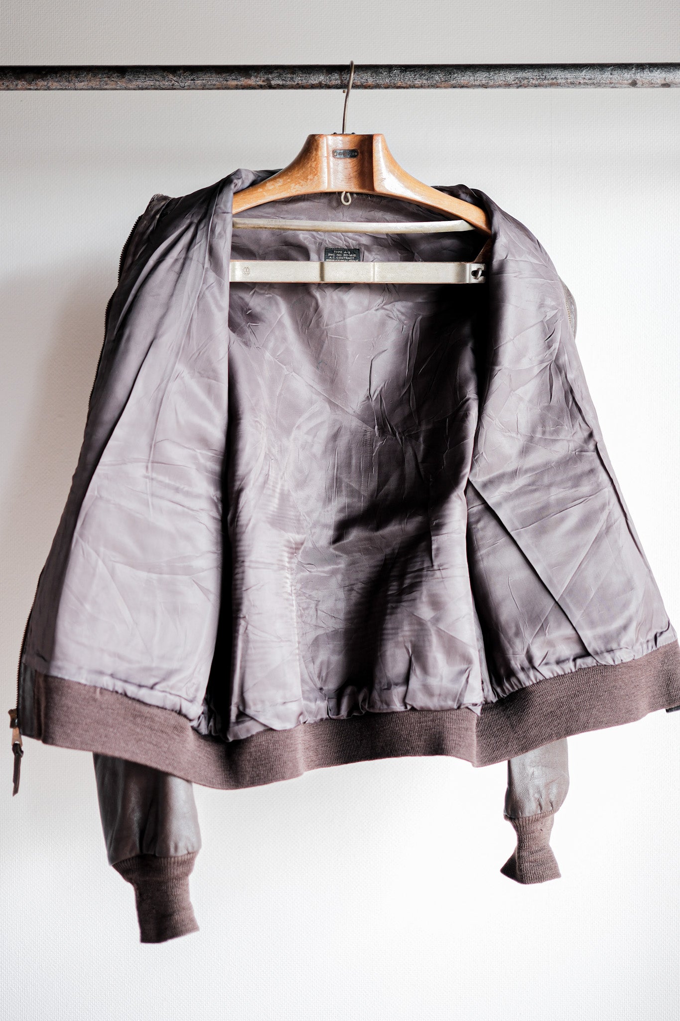 【~80's】Willis&Geiger A-2 Type Leather Flight Jacket Size.44 "Made in U.S.A."