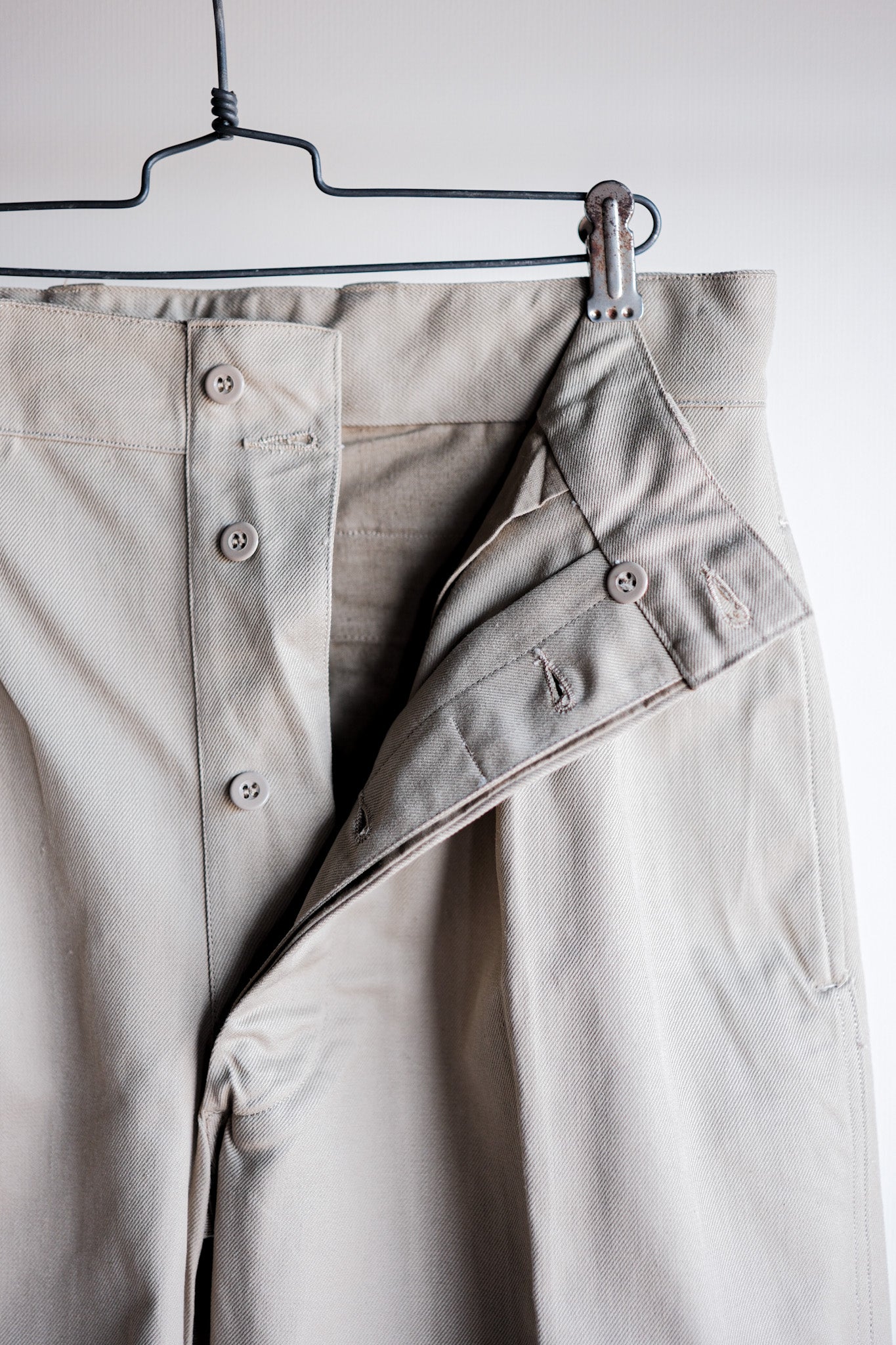 ［~60's］French Army M52 Chino Trousers Size.32 "Dead Stock"