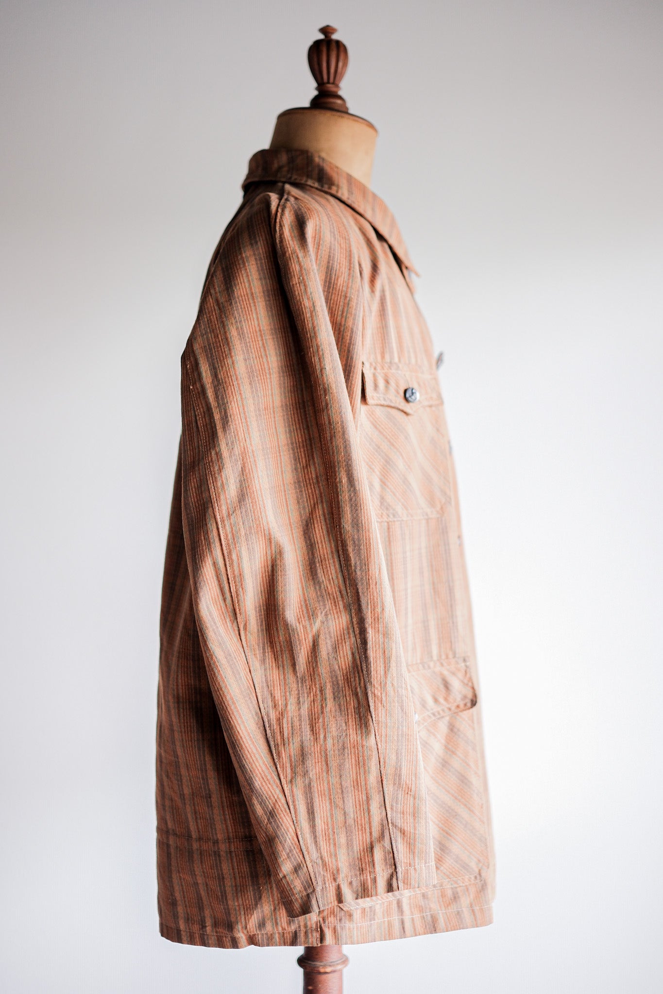 ［~50's］French Vintage Brown Cotton Striped Raglan Sleeve Hunting Jacket With Chin Strap "Unusual Pattern"