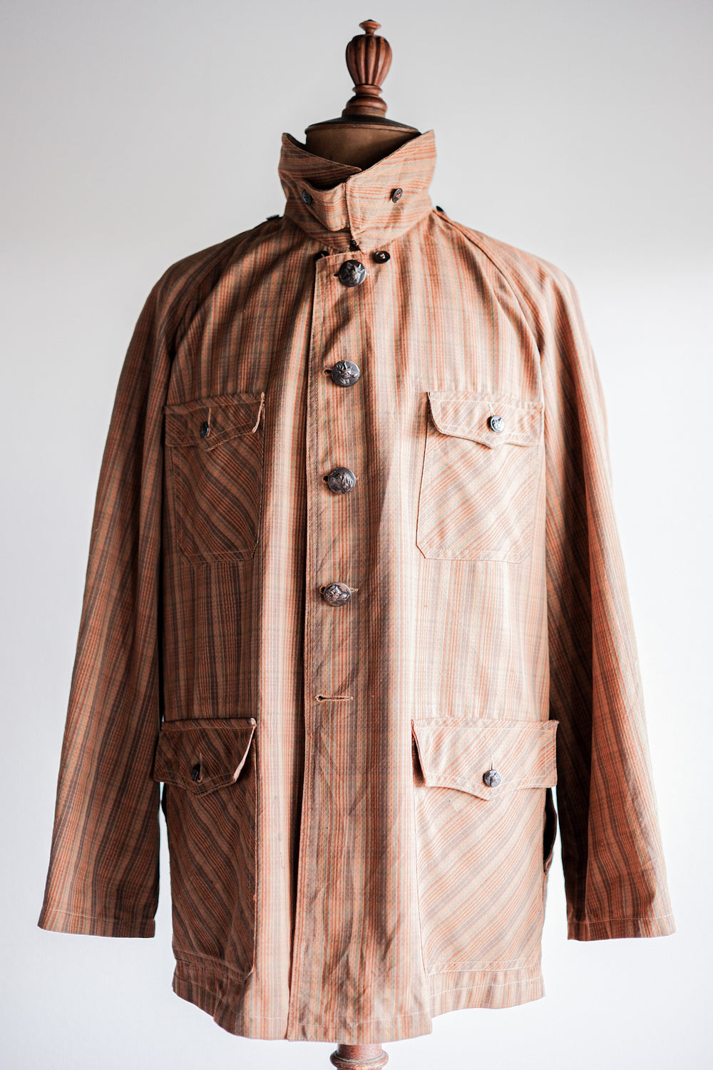【~50's】French Vintage Brown Cotton Striped Raglan Sleeve Hunting Jacket With Chin Strap "Unusual Pattern"