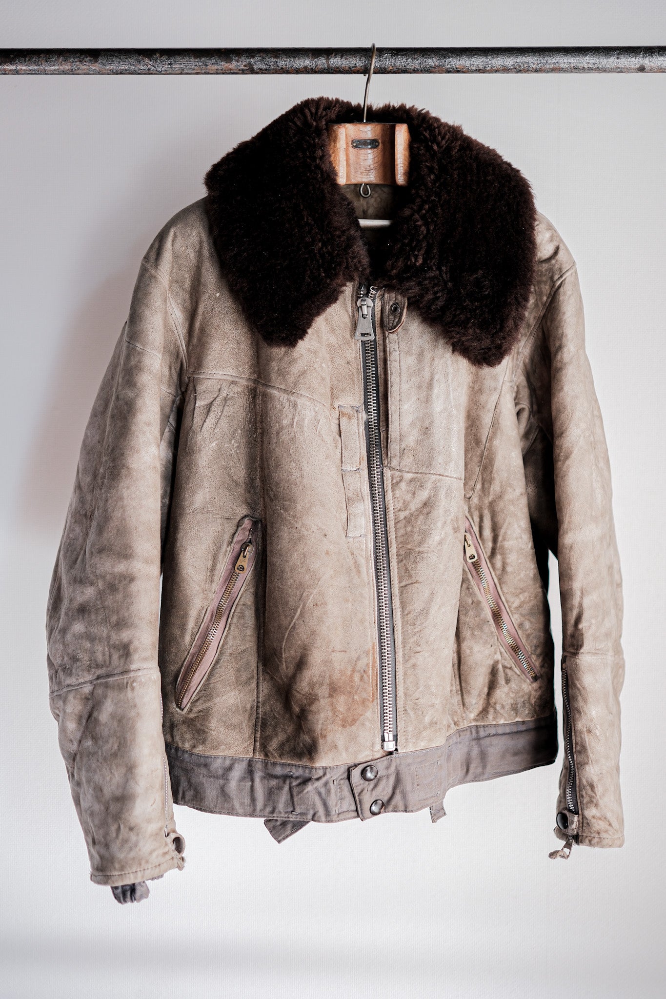 ［~40's］WWⅡ German Air Force Winter Sheepskin Flight Jacket "Luftwaffe" "Unusual Pocket"