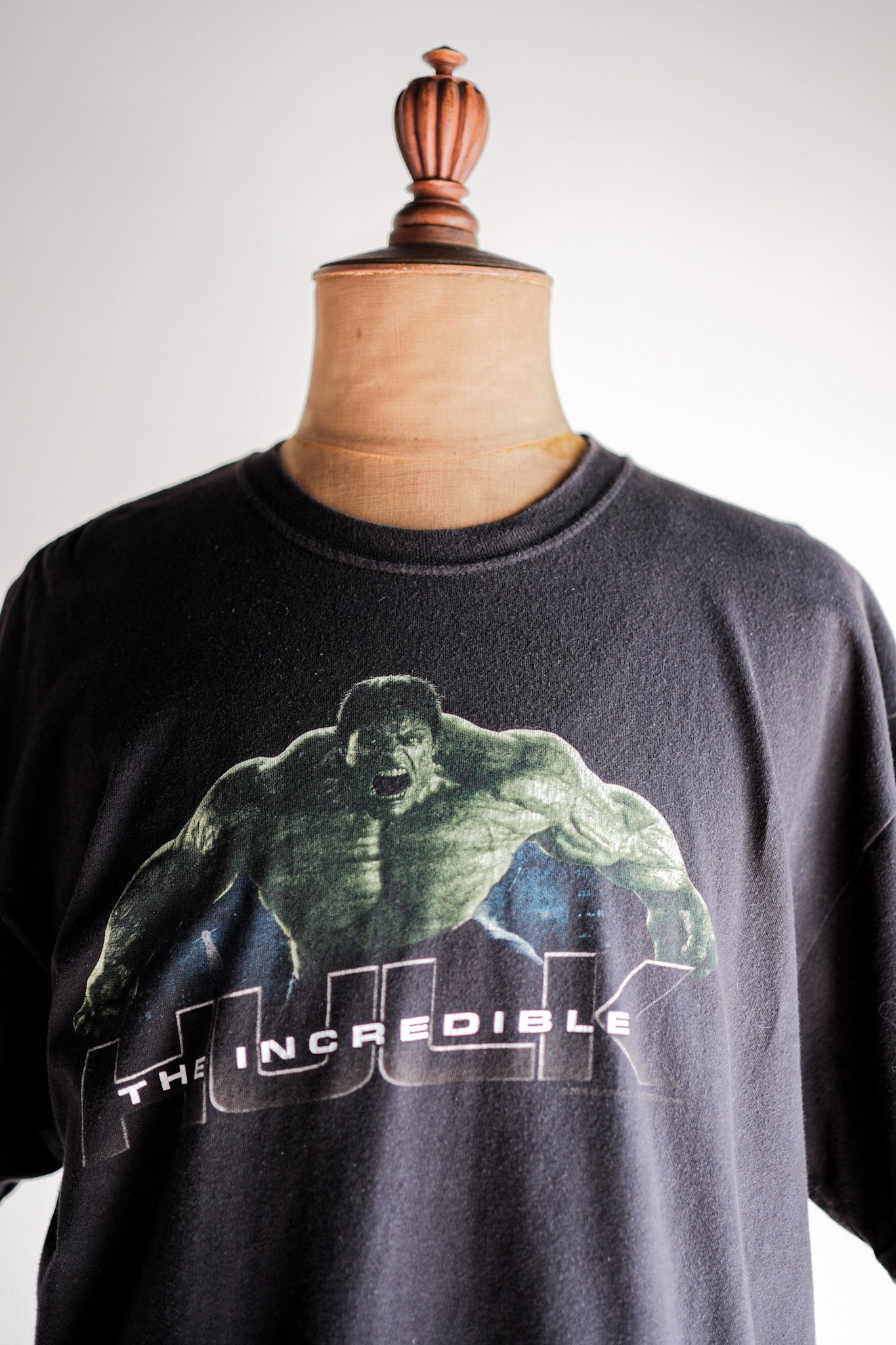 [~ 00's] เสื้อยืดพิมพ์ภาพยนตร์วินเทจขนาด xl "The Incredible Hulk"