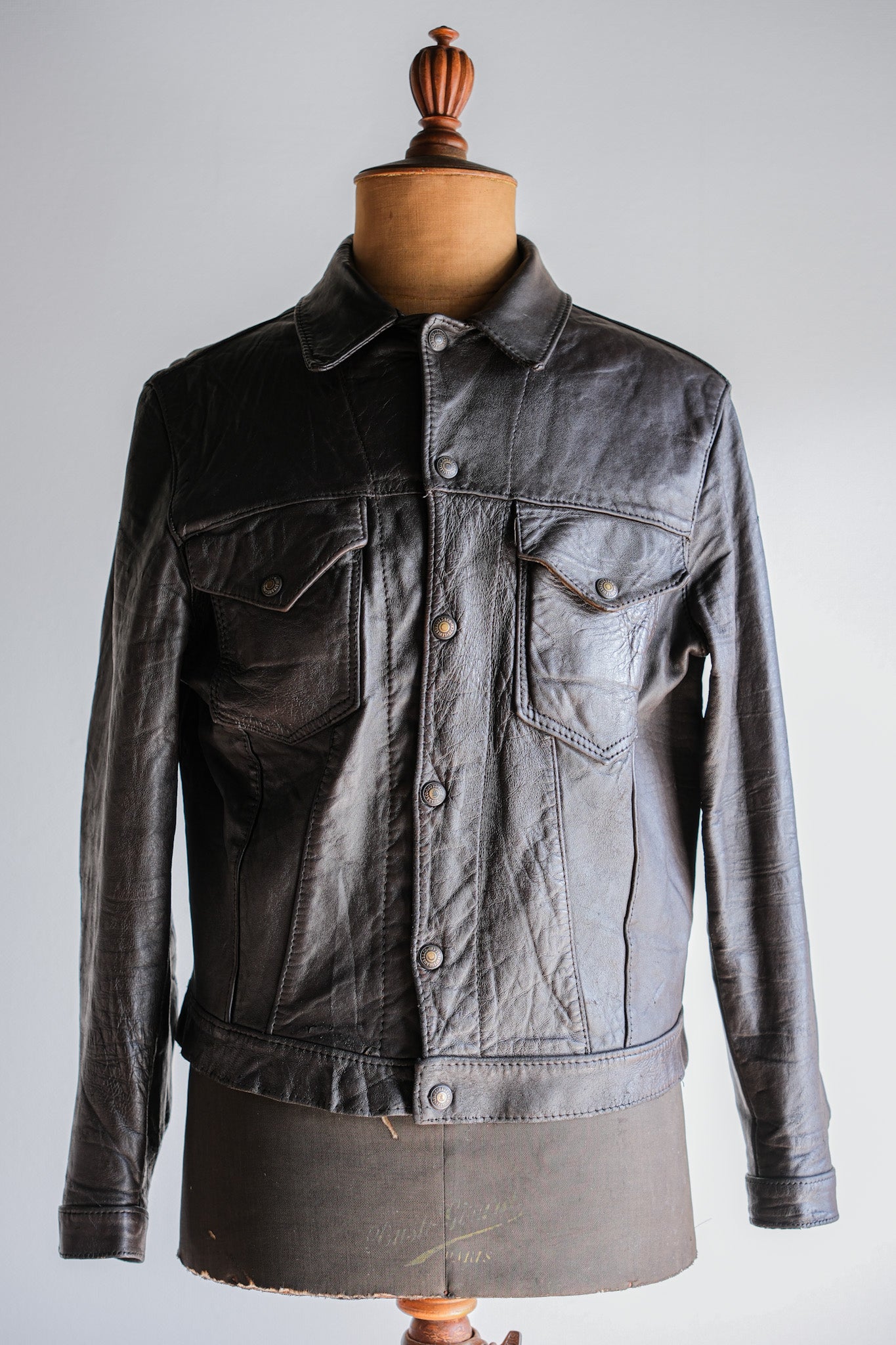 [~ 50's] Vintage Levi's Leather Trucket Jacket "Big E" "Short Horn"