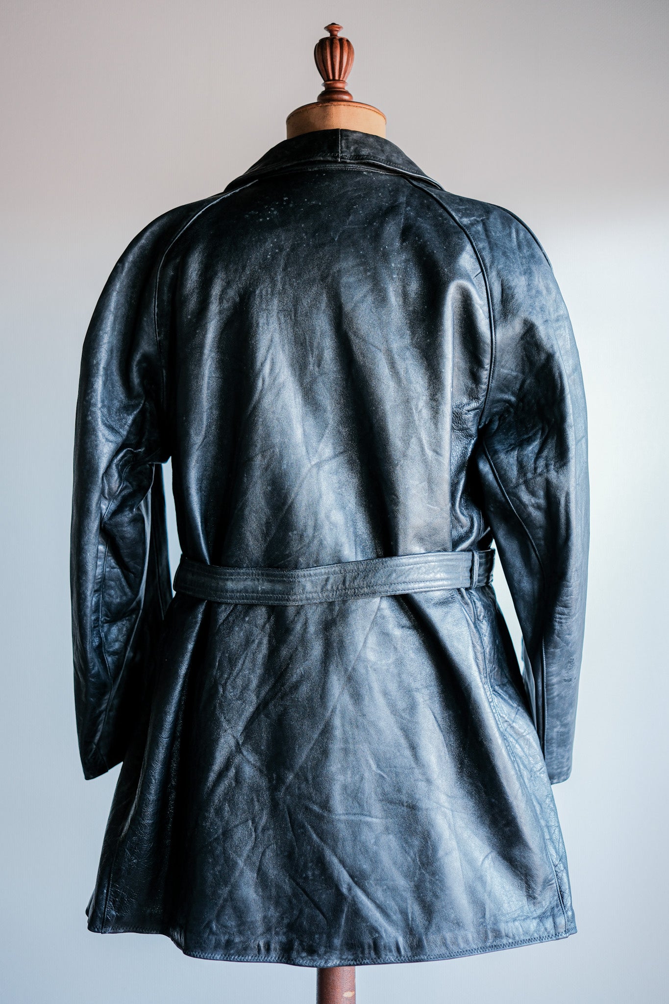 [~ 50 년대] 이탈리아 육군 경찰 이중 가슴 가죽 코트 크기.