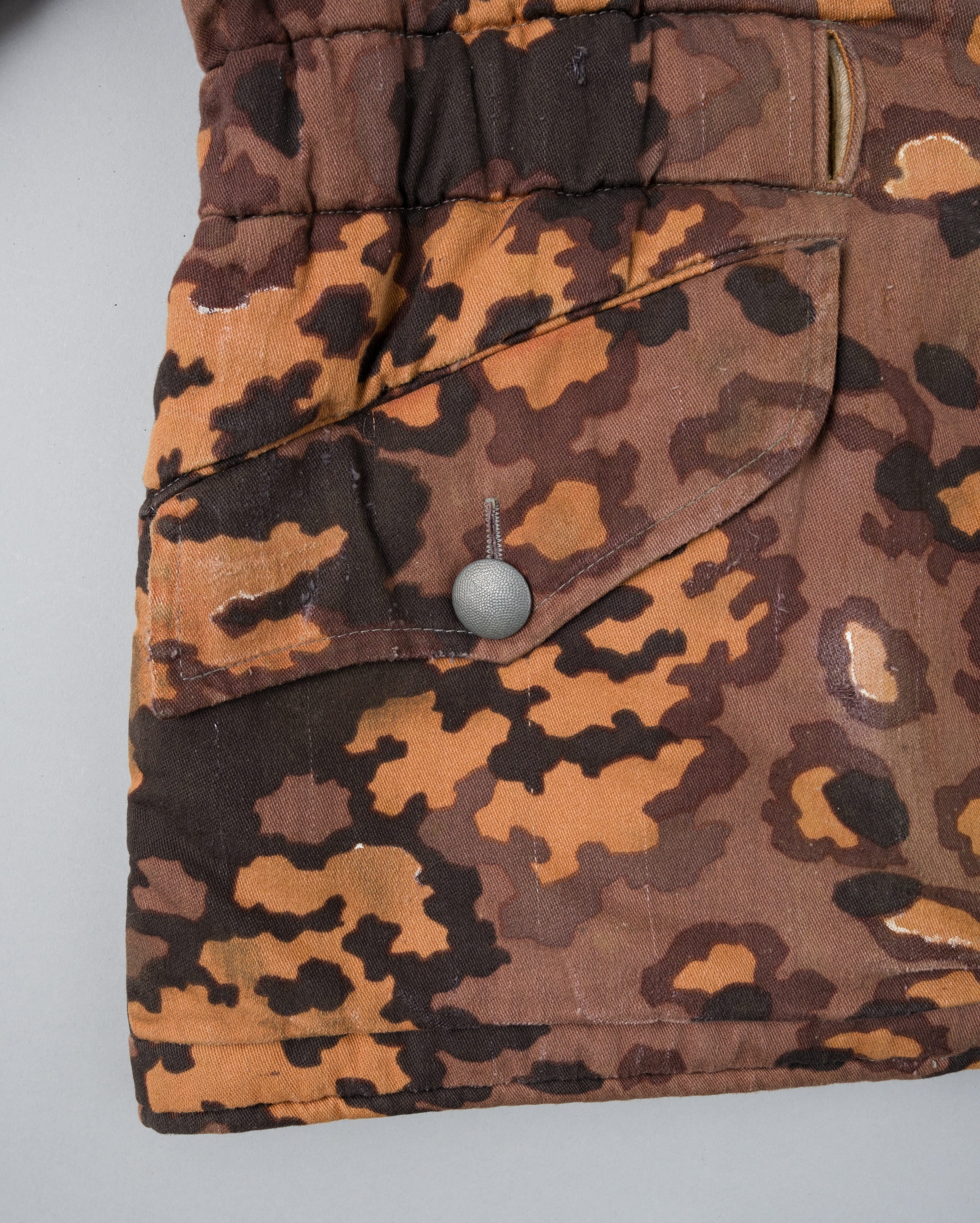 [~90's] German Waffen-SS Type Autumn Oak Leaf Camouflage Reversible Winter Jacket "Prisoner of War" "Reproduction"