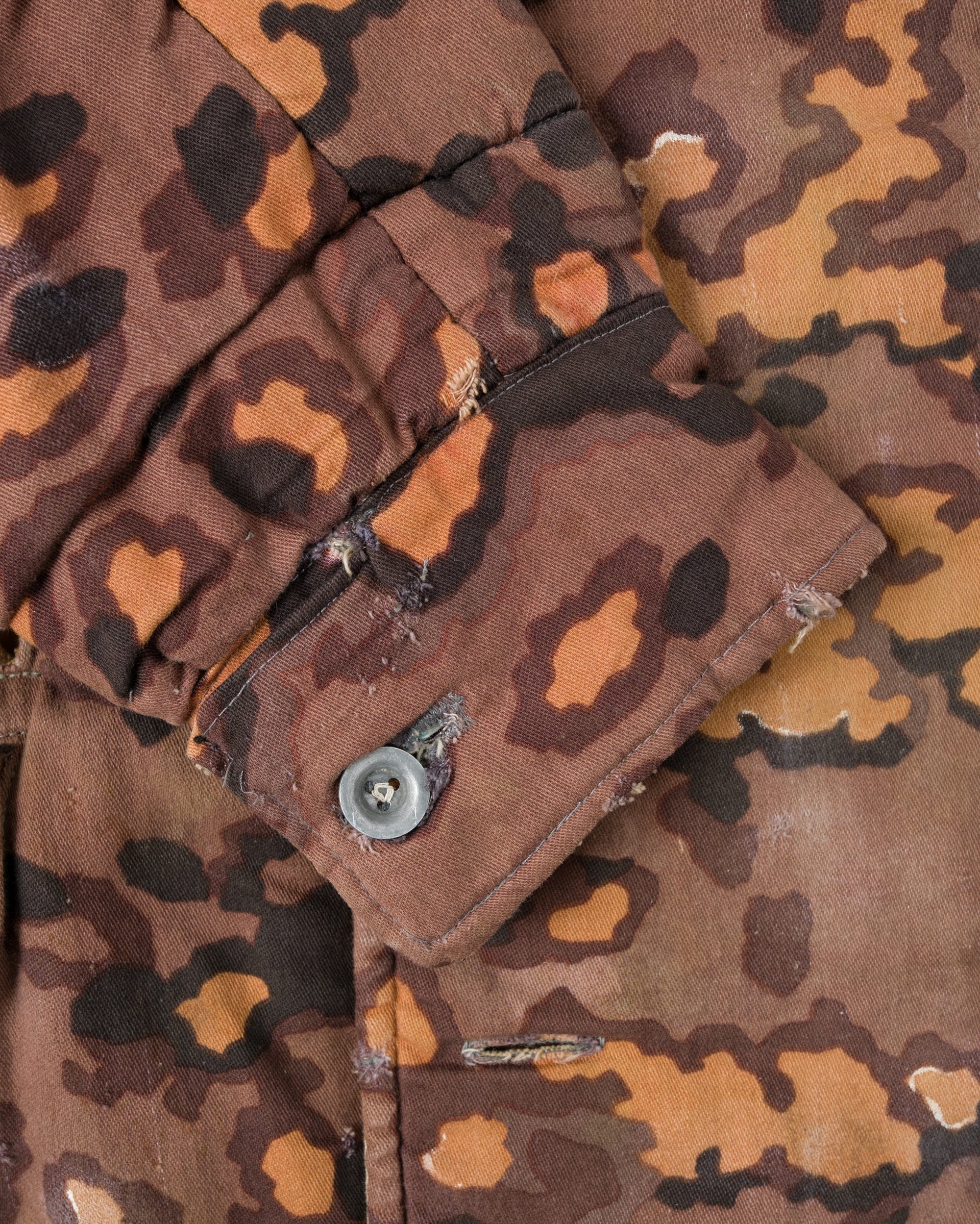 ［~90's］German Waffen-SS Type Autumn Oak Leaf Camouflage Reversible Winter Jacket "Prisoner of War" "Reproduction"