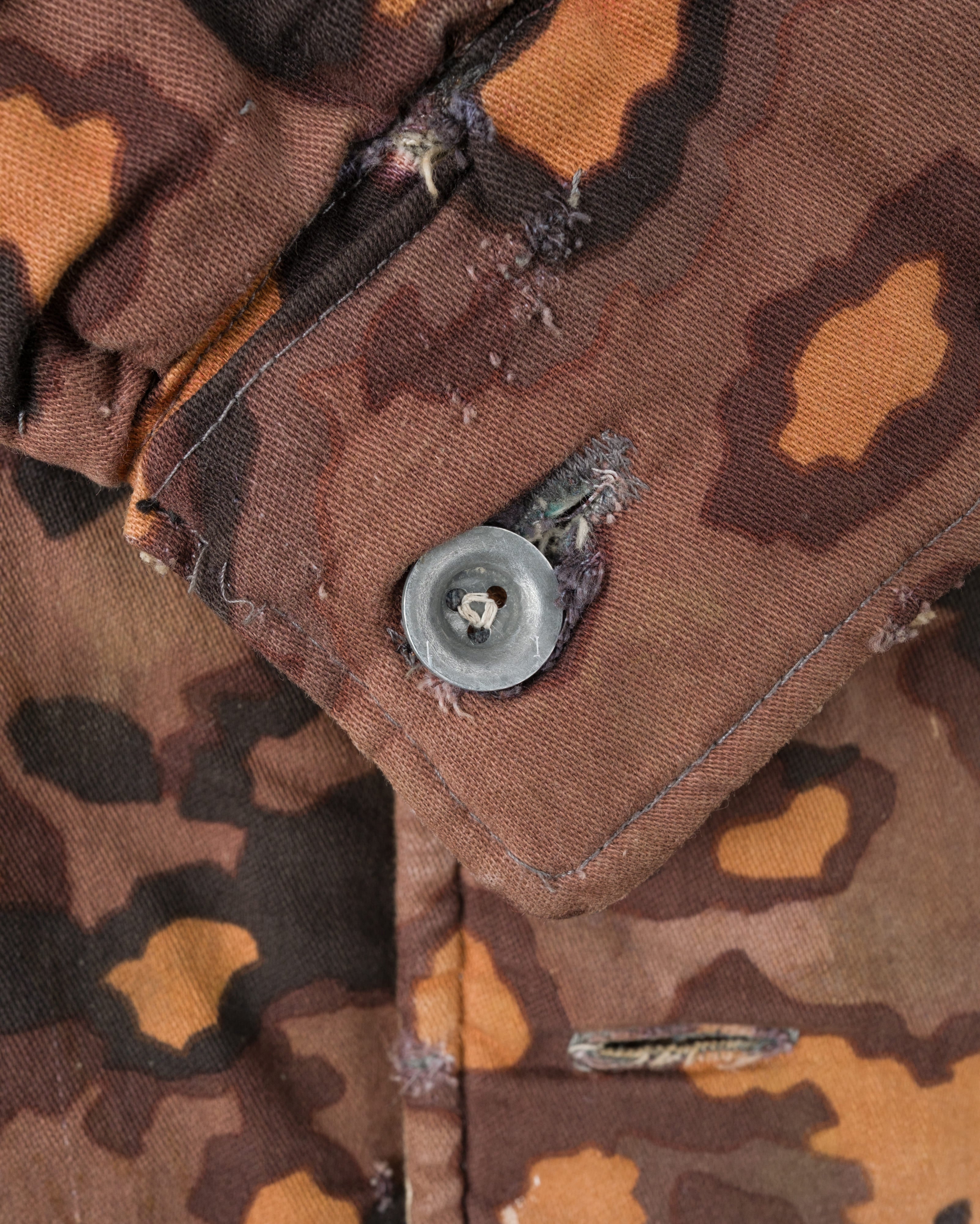 【~90's】German Waffen-SS Type Autumn Oak Leaf Camouflage Reversible Winter Jacket "Prisoner of War" "Reproduction"