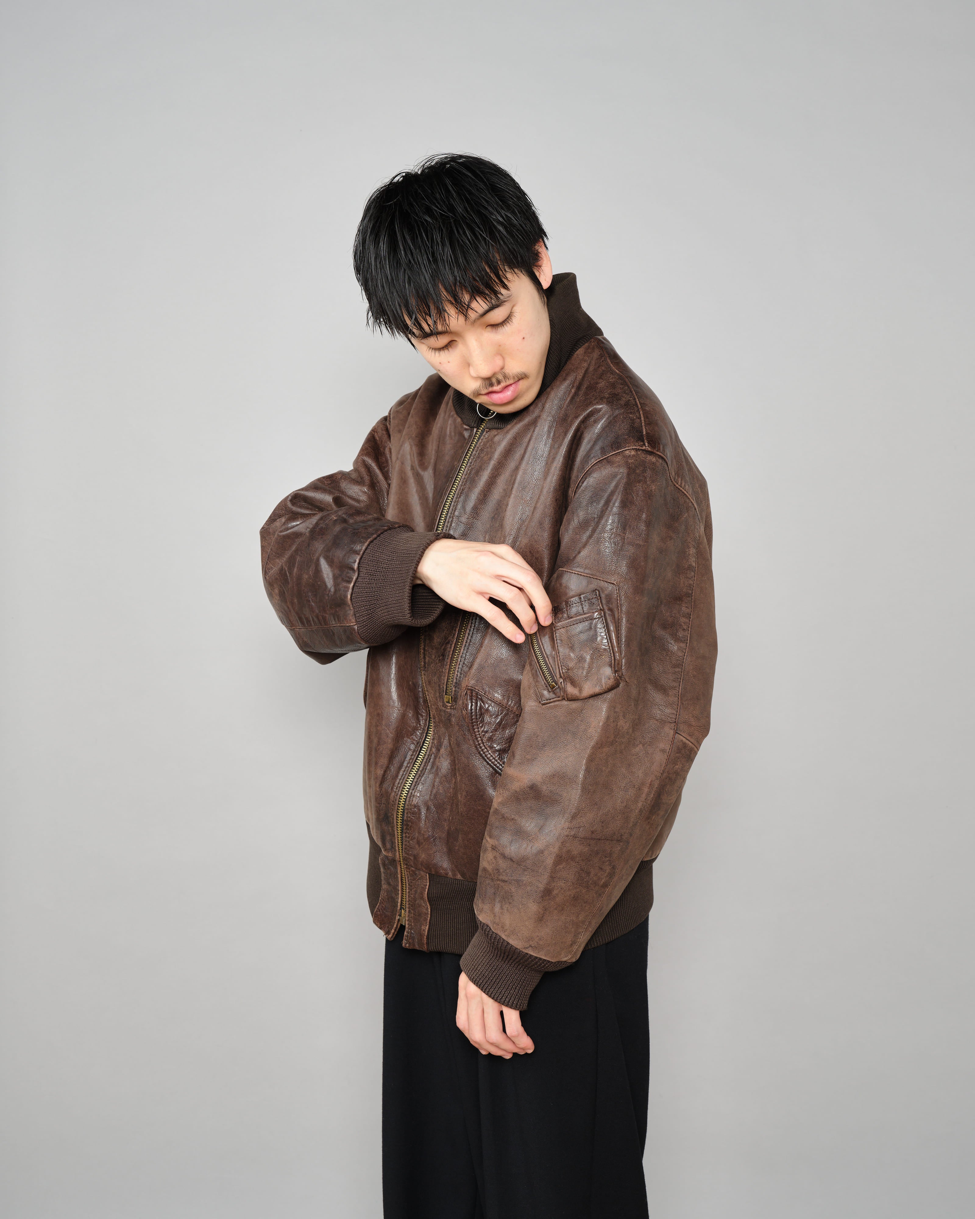 90's］Old ARMANI JEANS Leather Bomber Jacket Size.50 | VIEUX ET