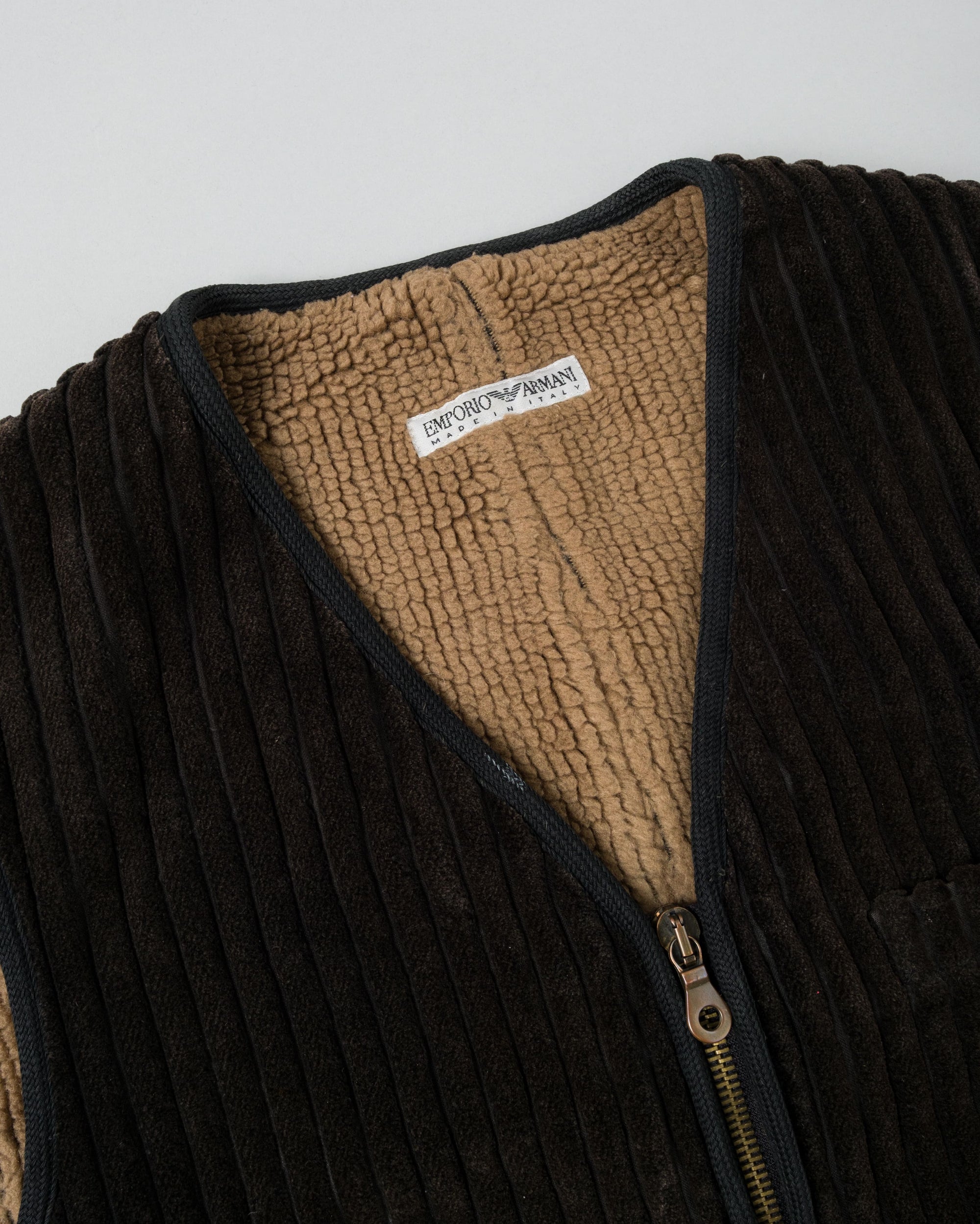 ［~90's］Old EMPORIO ARMANI Pile Lined Heavy Corduroy Zip Up Vest Size.52