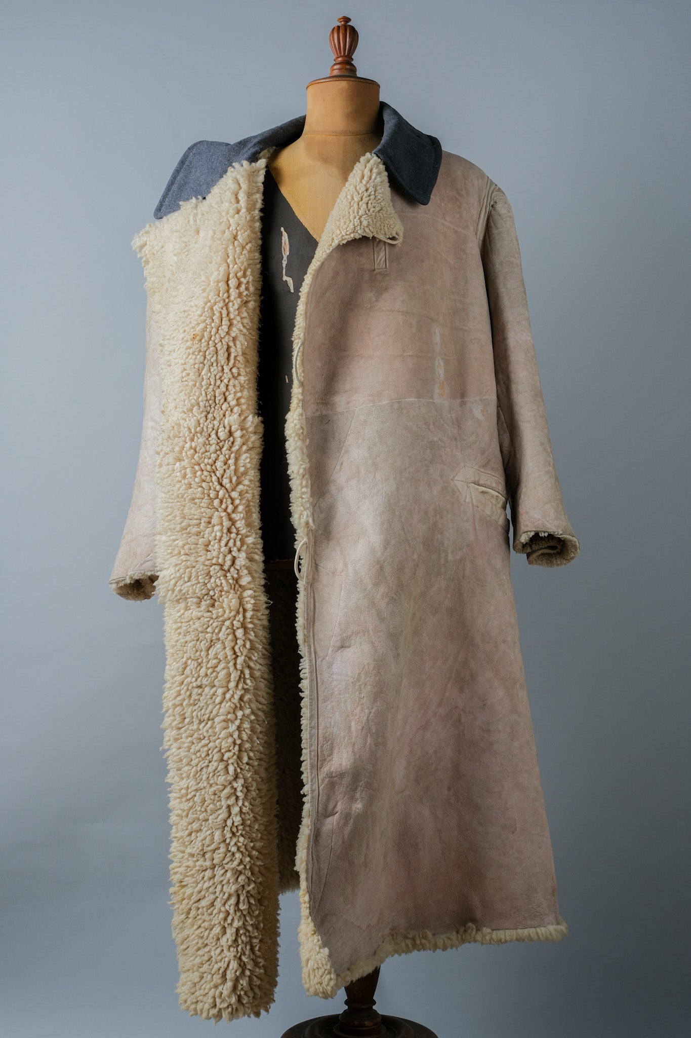 [~ 40's] WWⅡ German Army Sheepskin FUR LINED WINTER GREATCOAT "Wehrmacht"