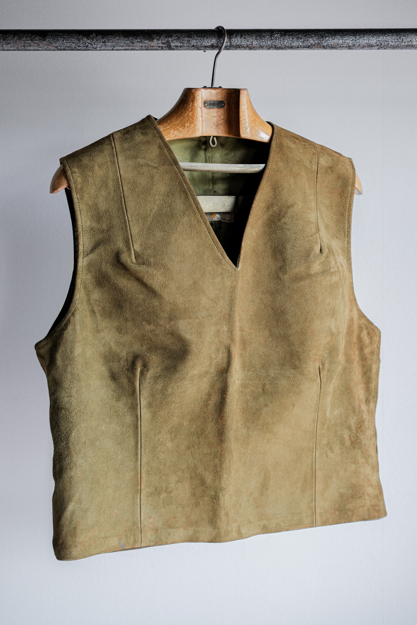 ［~60's］British Vintage Suede Leather Side Zip Pullover V-necked Vest