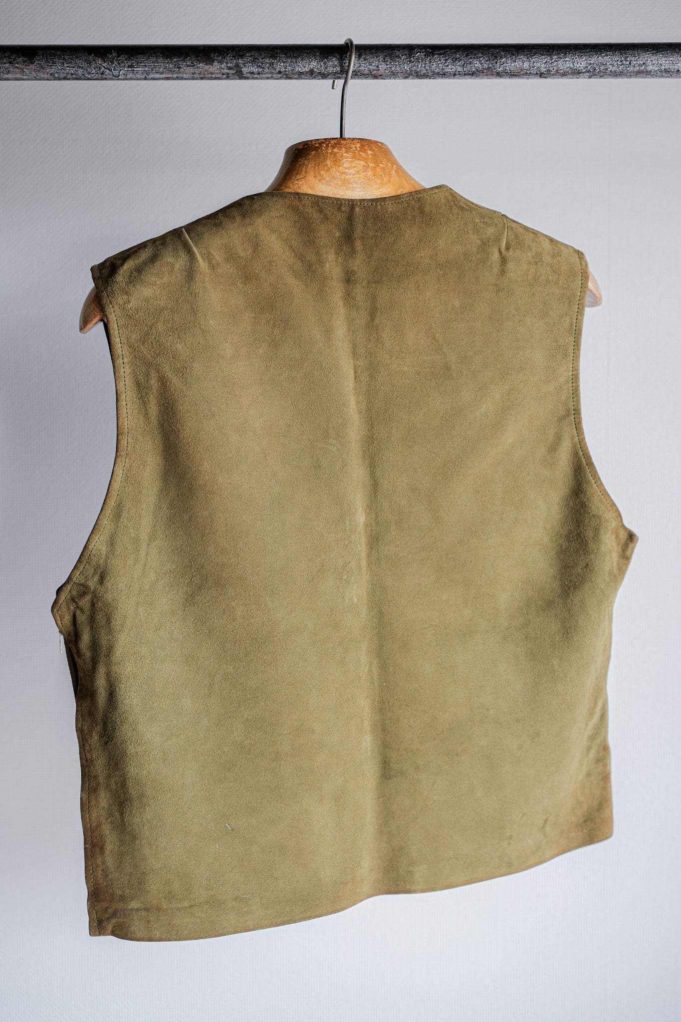 ［~60's］British Vintage Suede Leather Side Zip Pullover V-necked Vest
