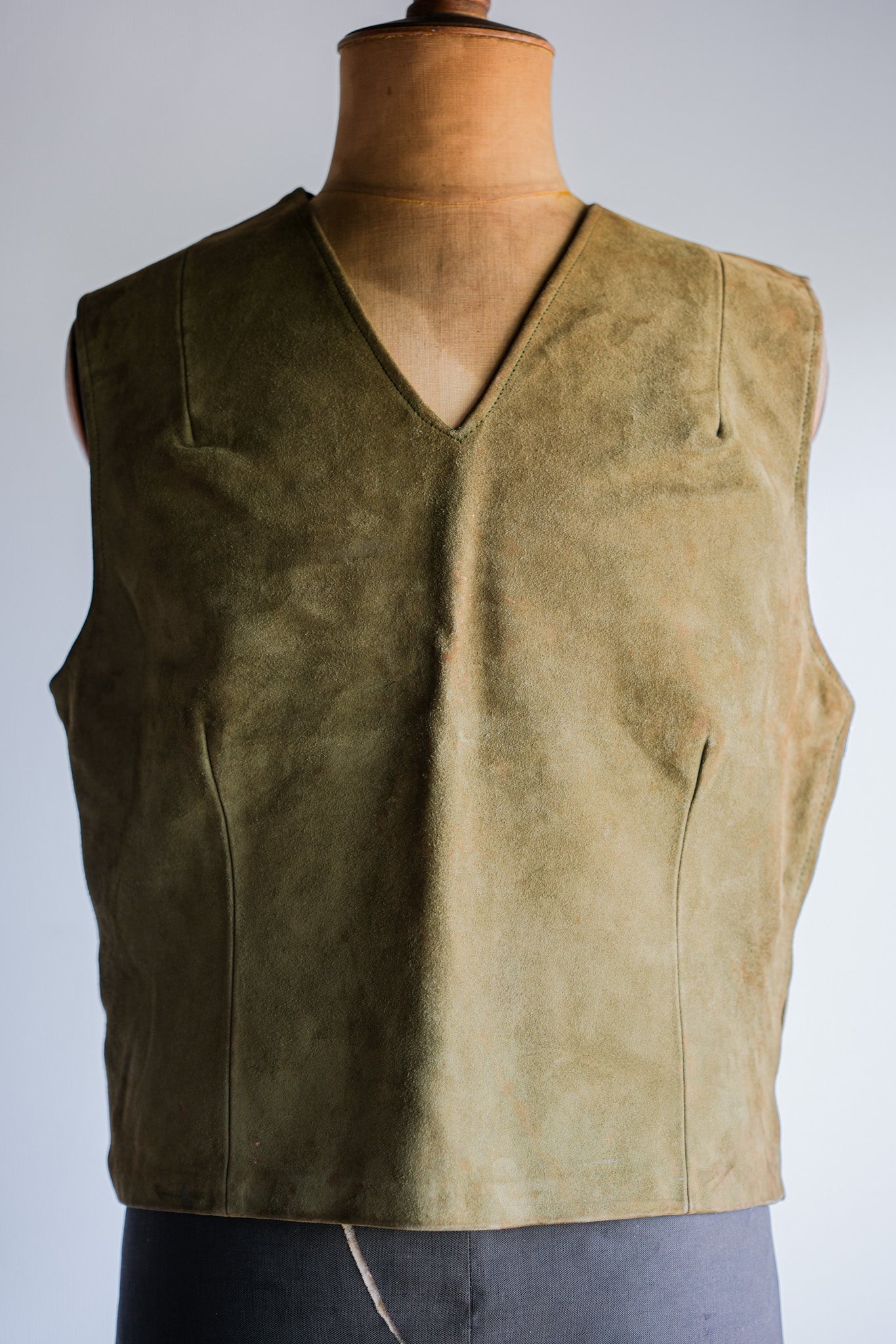 ［~60's］British Vintage Suede Leather Side Zip Pullover V-necked Vest