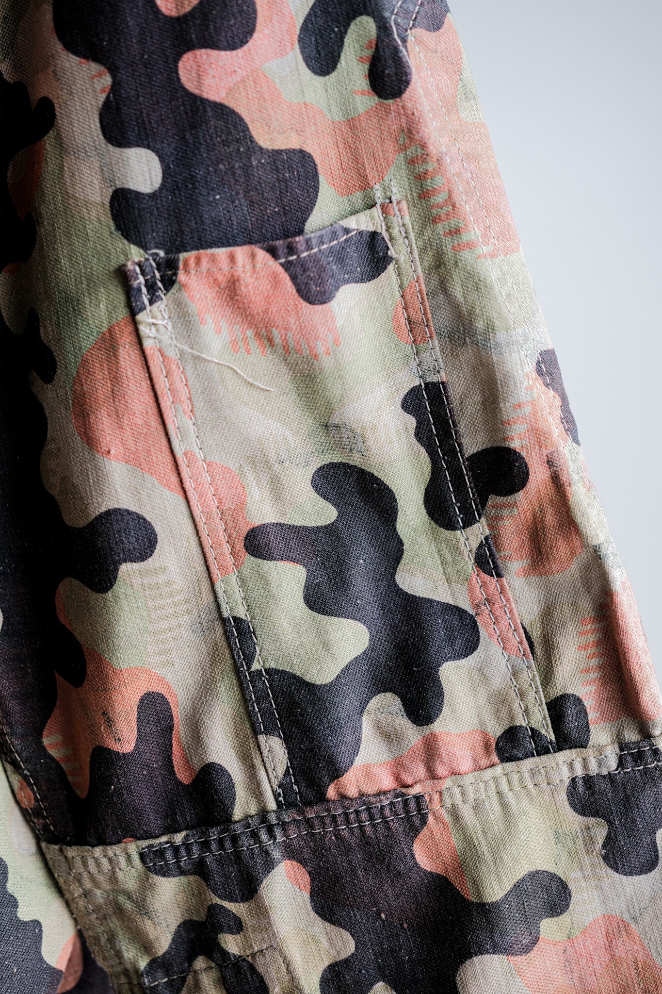 ［~50's］Czechoslovakian Army Dubaky Camouflage Reversible Smock