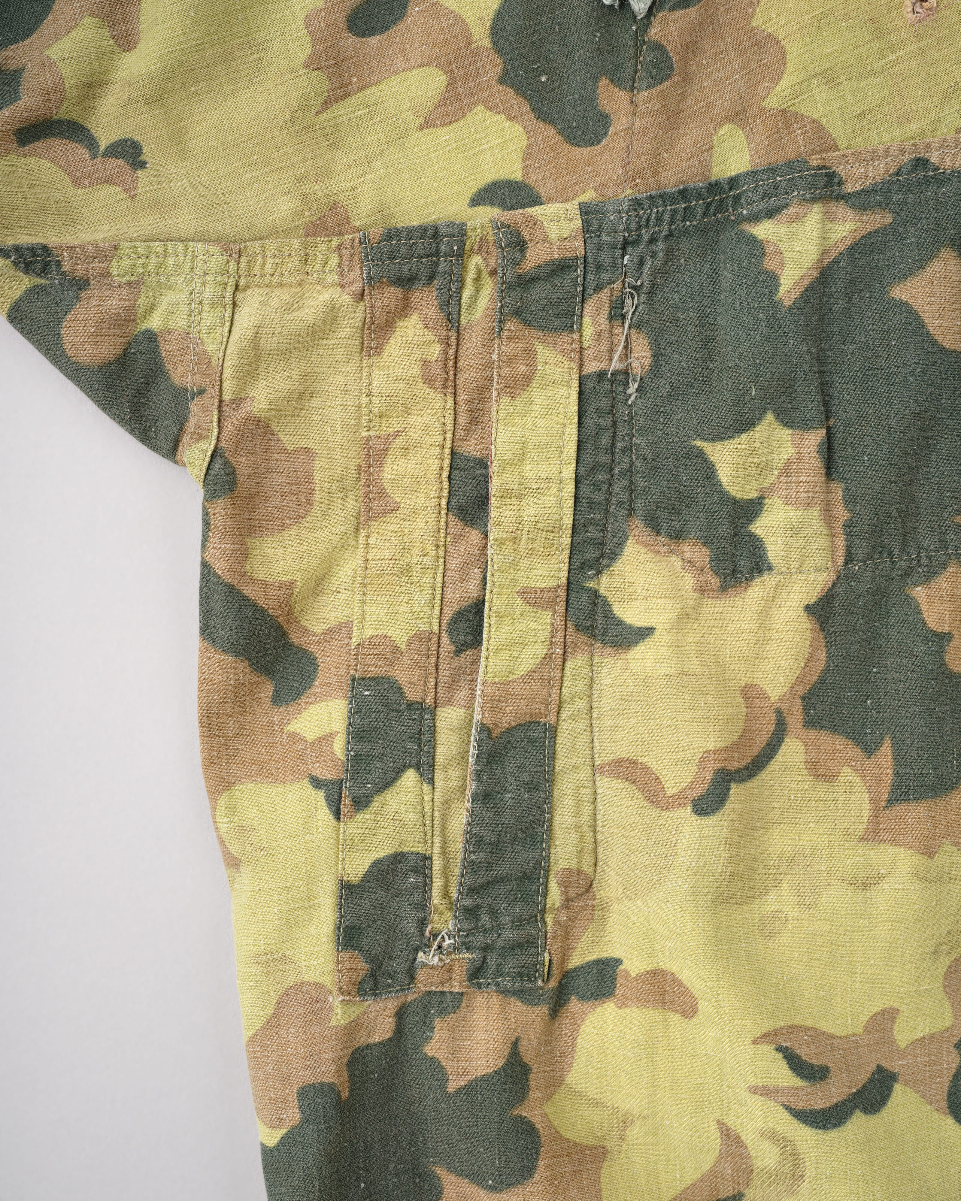 [~ Années 50] Blouse réversible de camouflage des nuages ​​de l'armée tchécoslovaque « Modifiée »