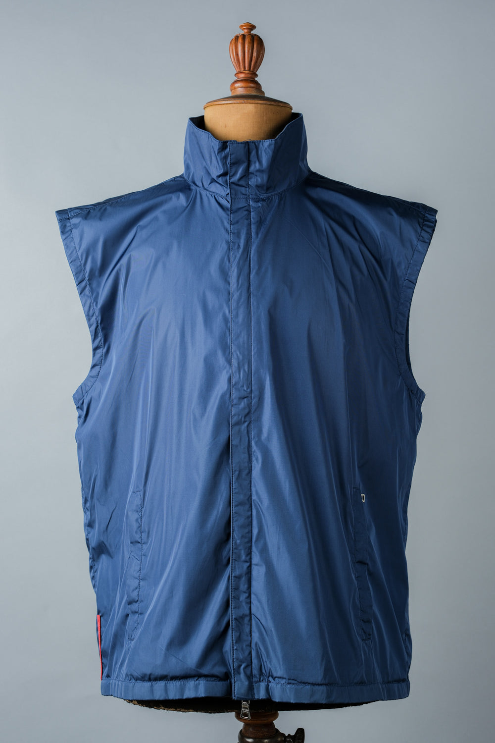 ［~90's］Old PRADA LINEA ROSSA Nylon Zip Up Vest Size.52 "PRADA SPORT"