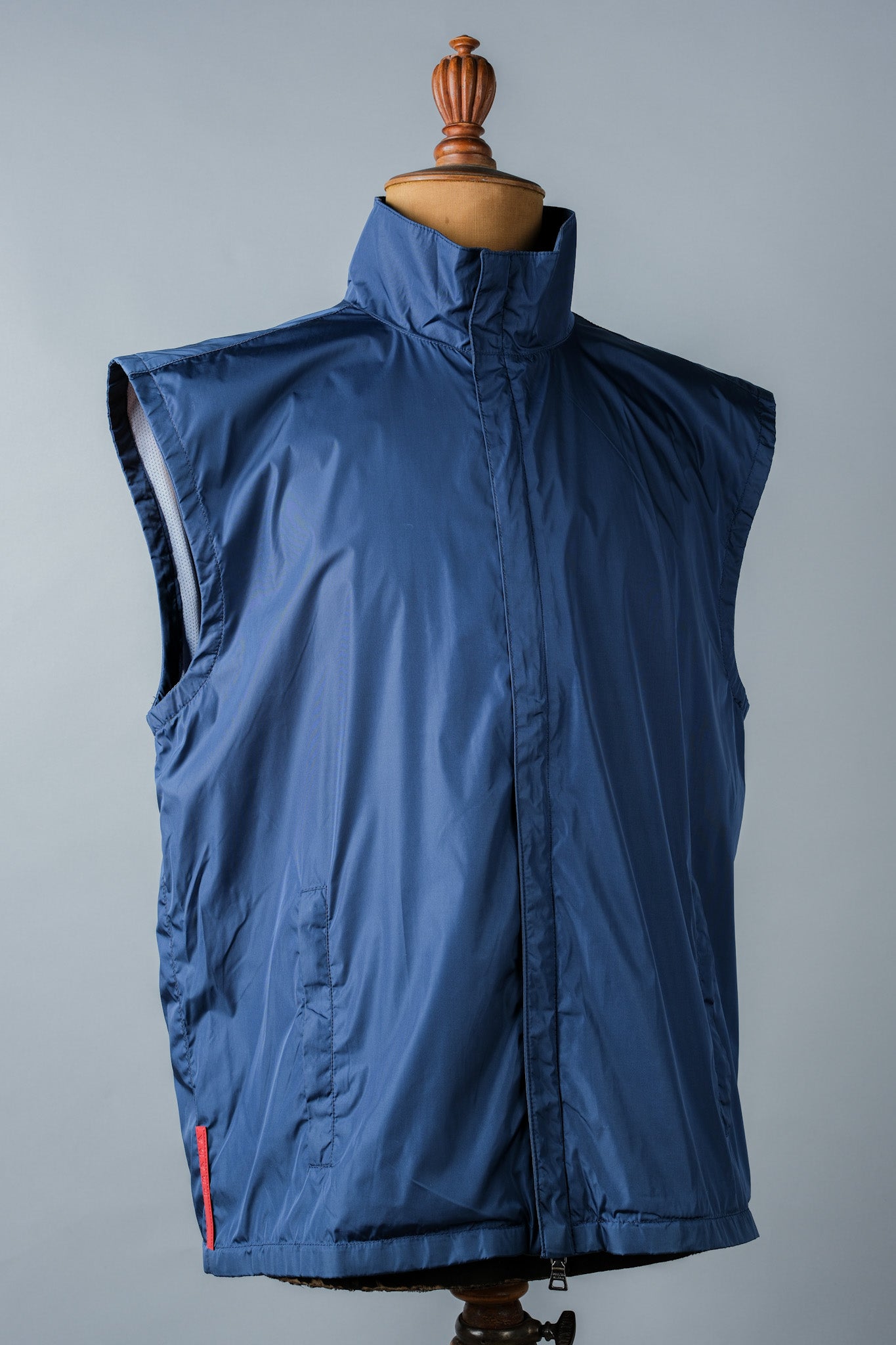 ［~90's］Old PRADA LINEA ROSSA Nylon Zip Up Vest Size.52 "PRADA SPORT"