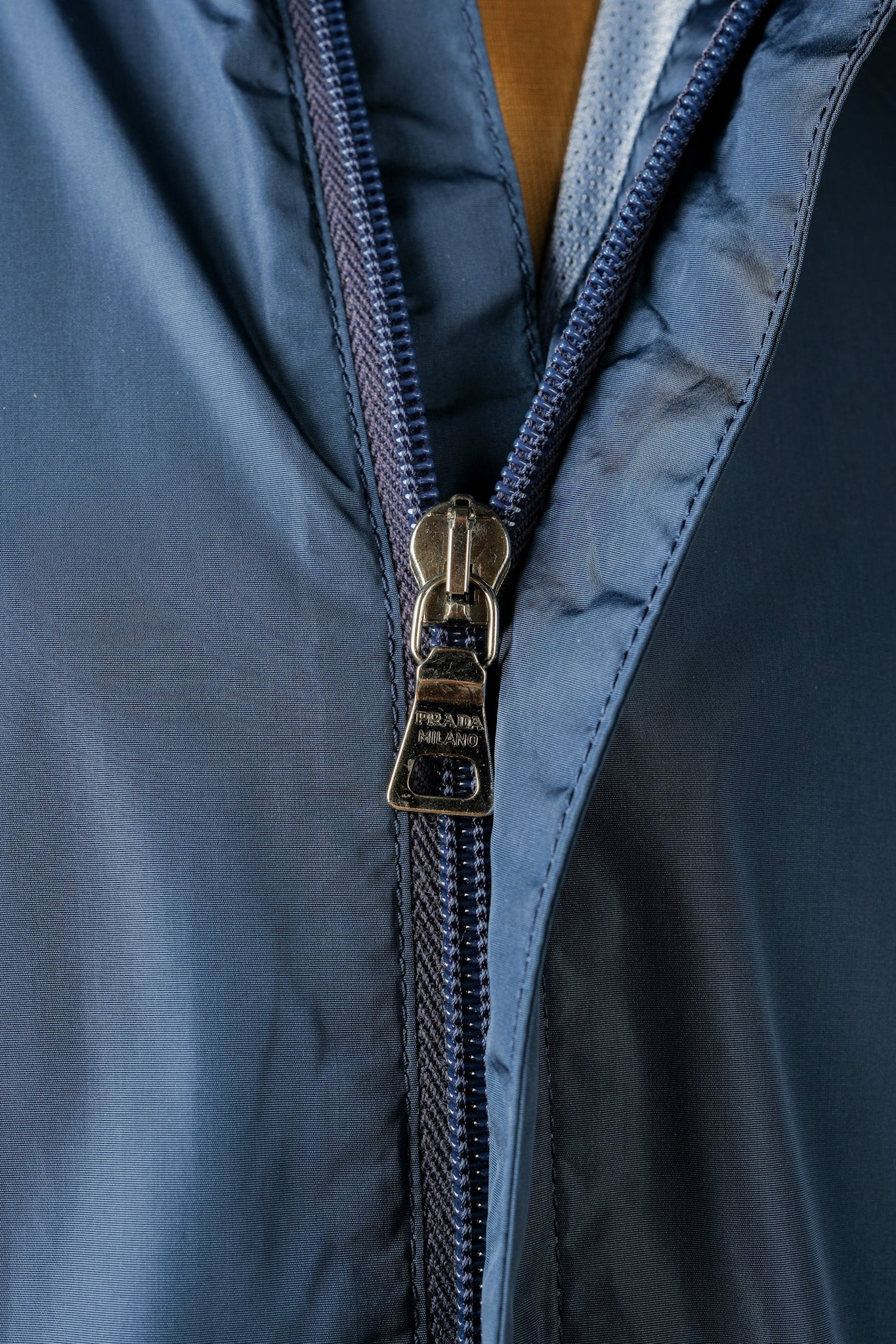 ［~90's］Old PRADA LINEA ROSSA Nylon Zip Up Vest Size.52 "PRADA SPORT"