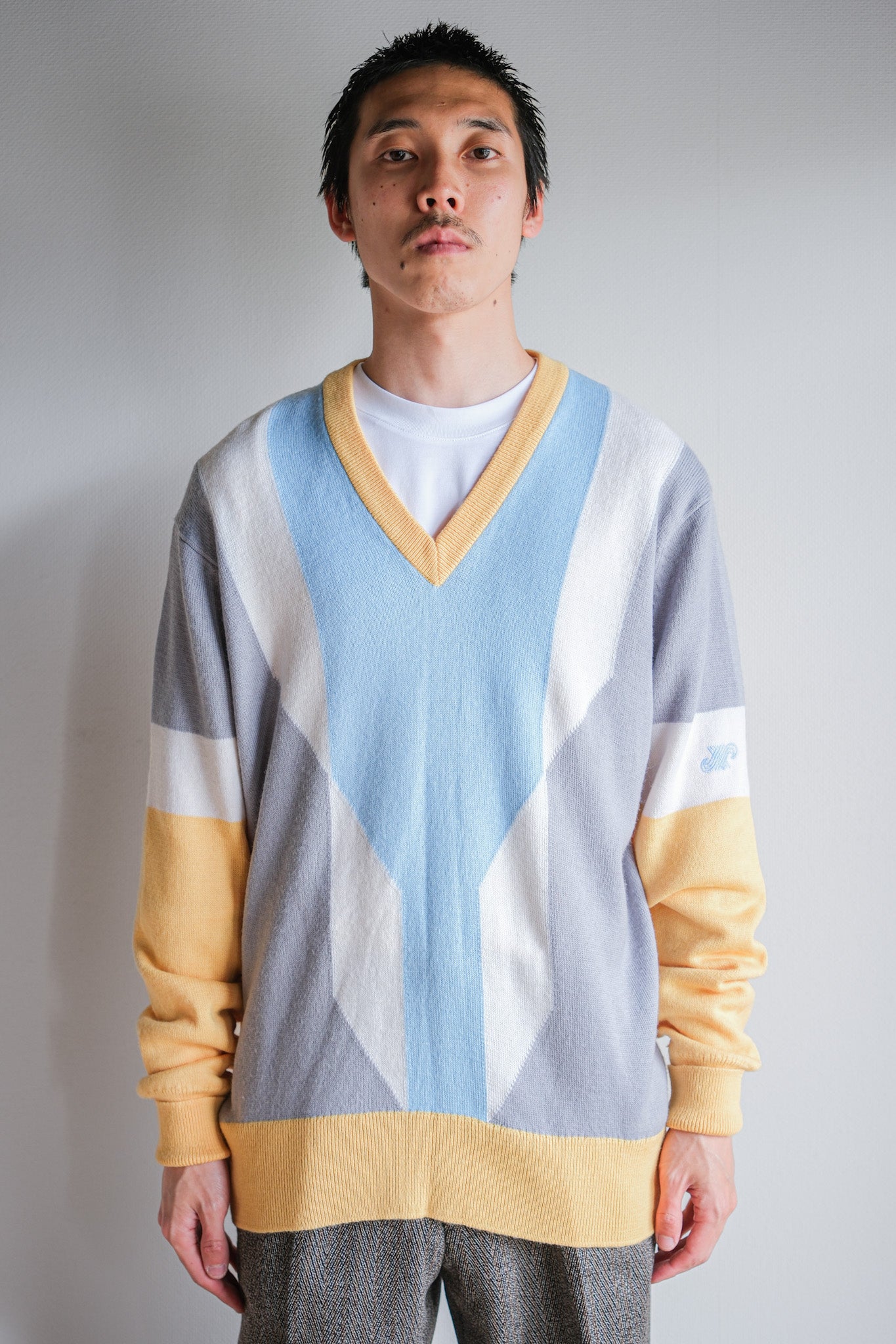 ［~80's］British Vintage Wool Acrylic V-necked Sweater Size.XXL "JAEGER SPORTSMAN"