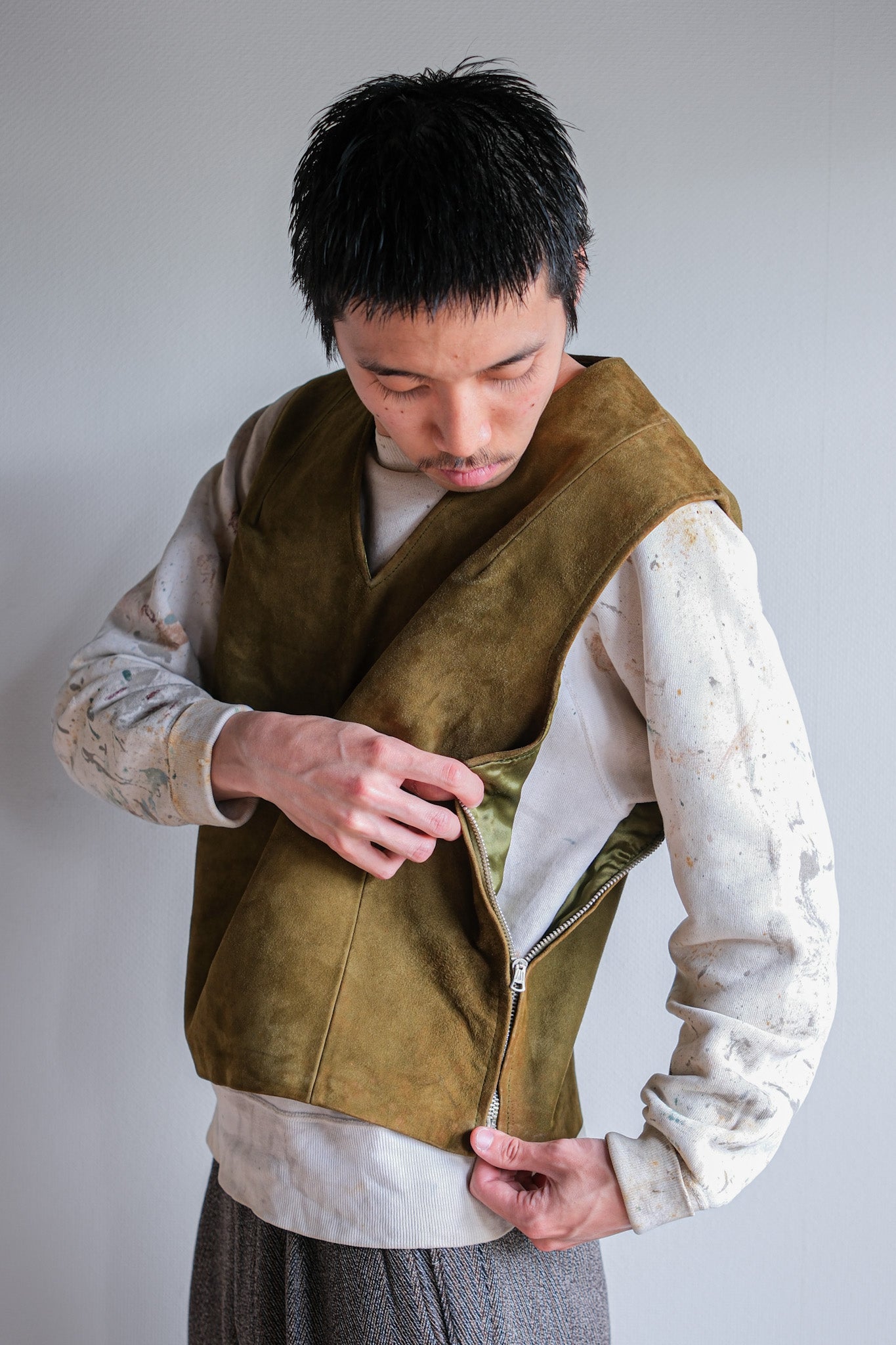 ［~60's］British Vintage Suede Leather Side Zip Pullover V-necked Vest