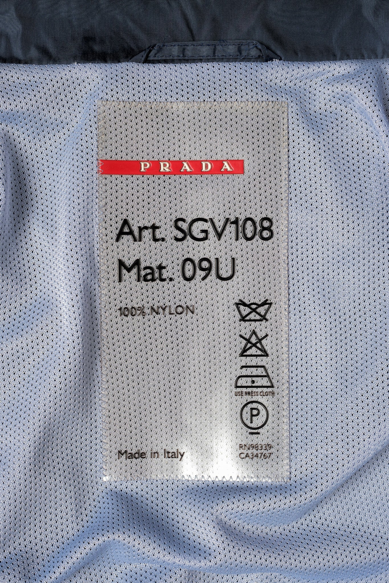 ［~90's］Old PRADA LINEA ROSSA Nylon Zip Up Vest Size.52 "PRADA SPORT"
