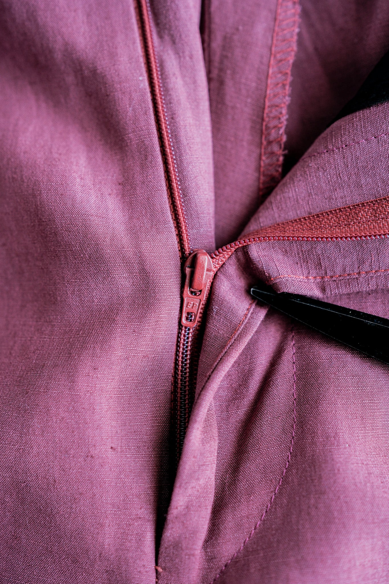 ［~00's］Old ARNYS PARIS In Tuck Turn Up Linen Silk Trousers Size.42